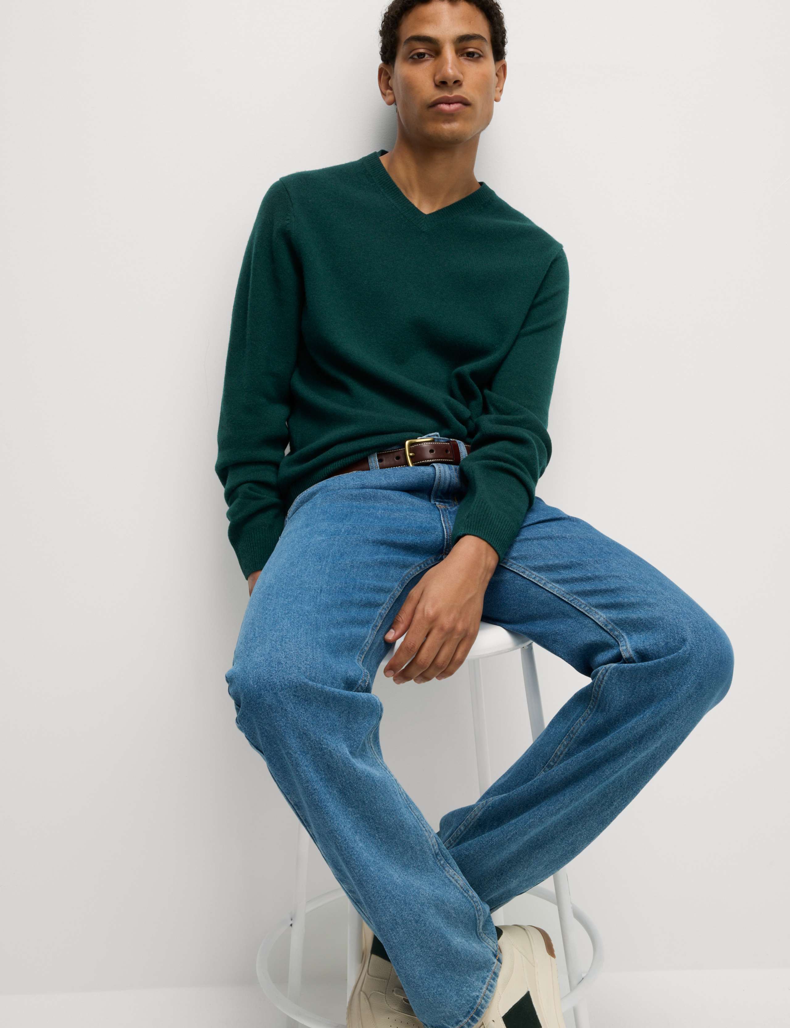 Pure Extra Fine Lamsbwool V-Neck Jumper 4 of 6
