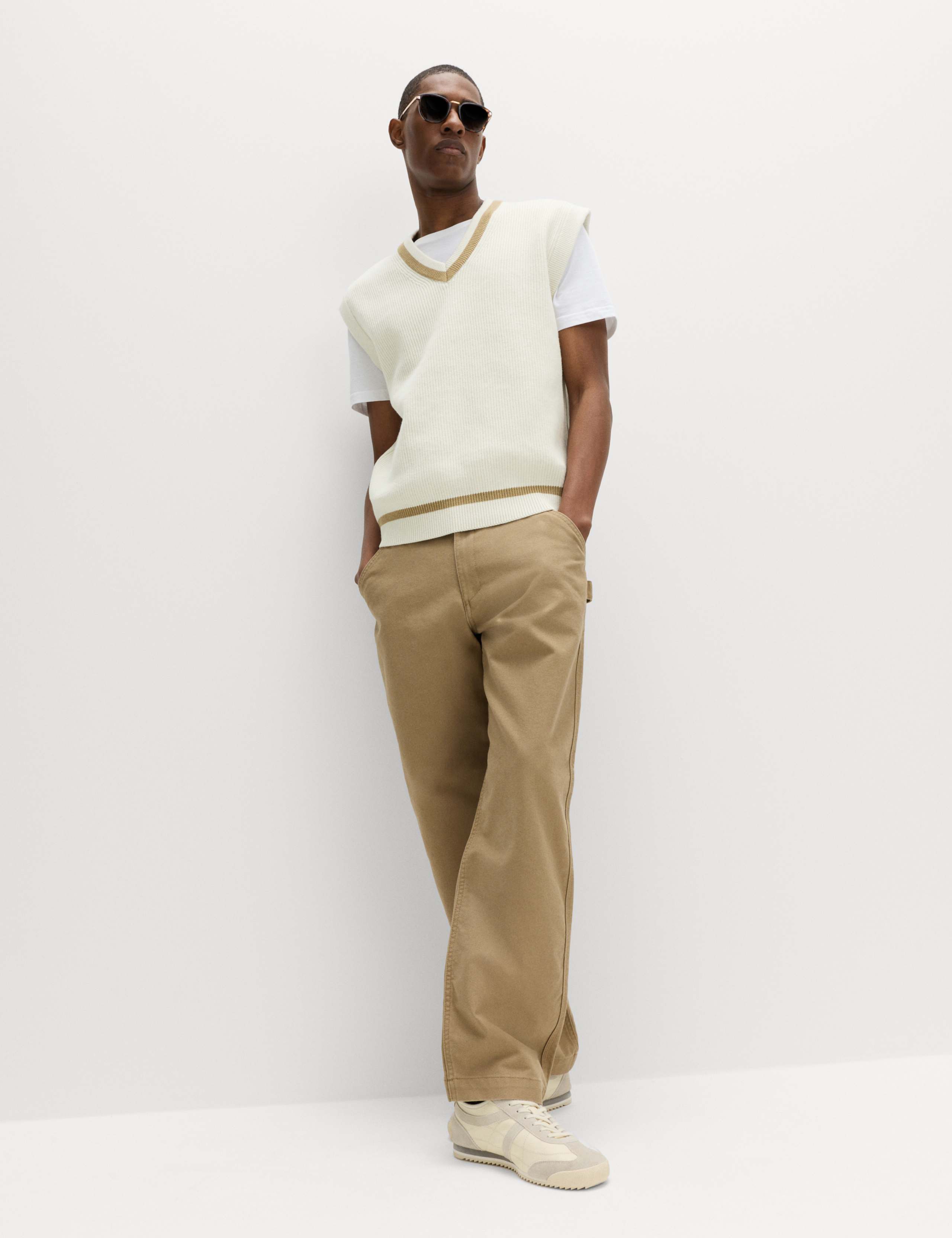 Cotton Blend Tipped V-Neck Knitted Vest 5 of 5