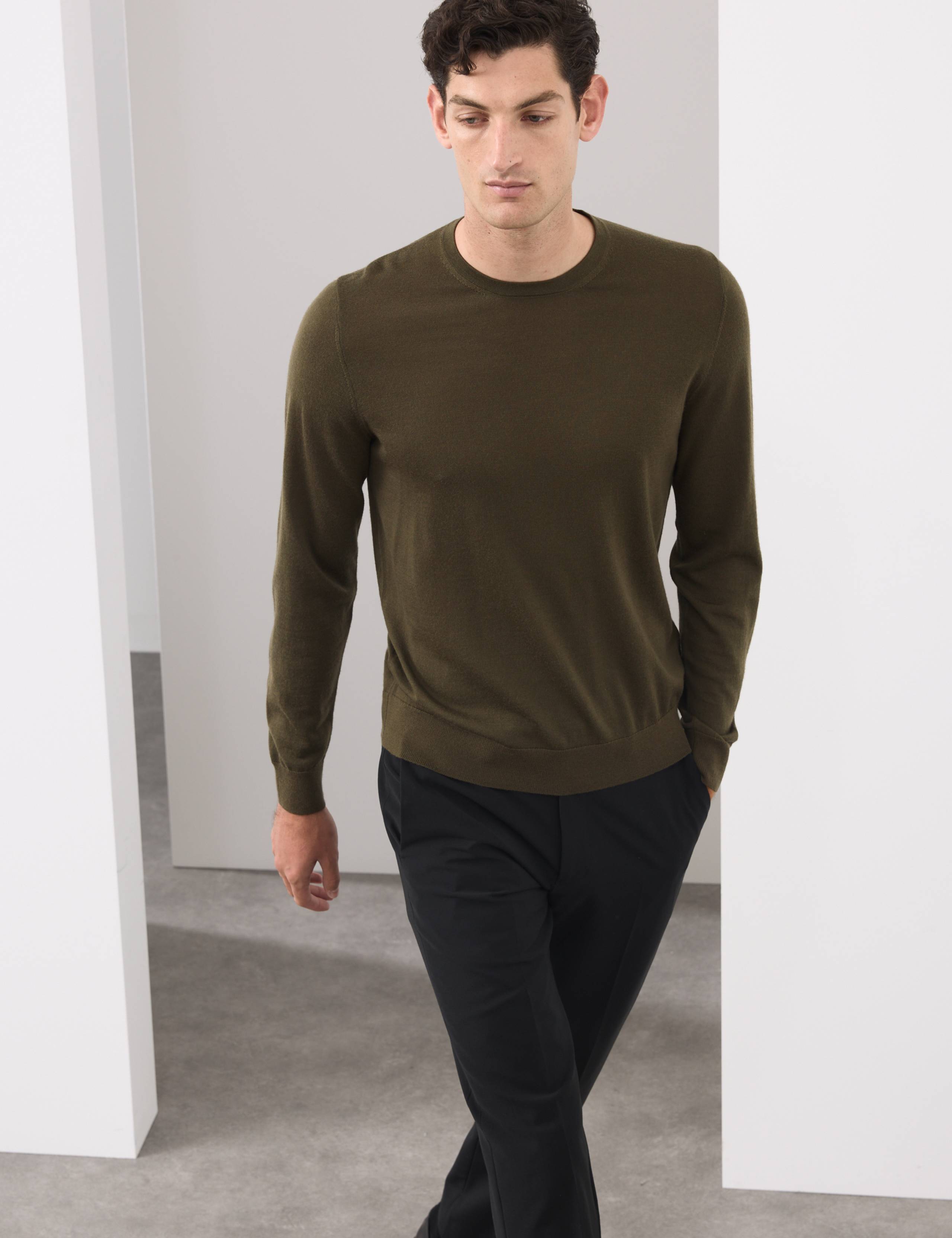 Pure Extra Fine Merino Wool Crew Neck Jumper 4 of 5