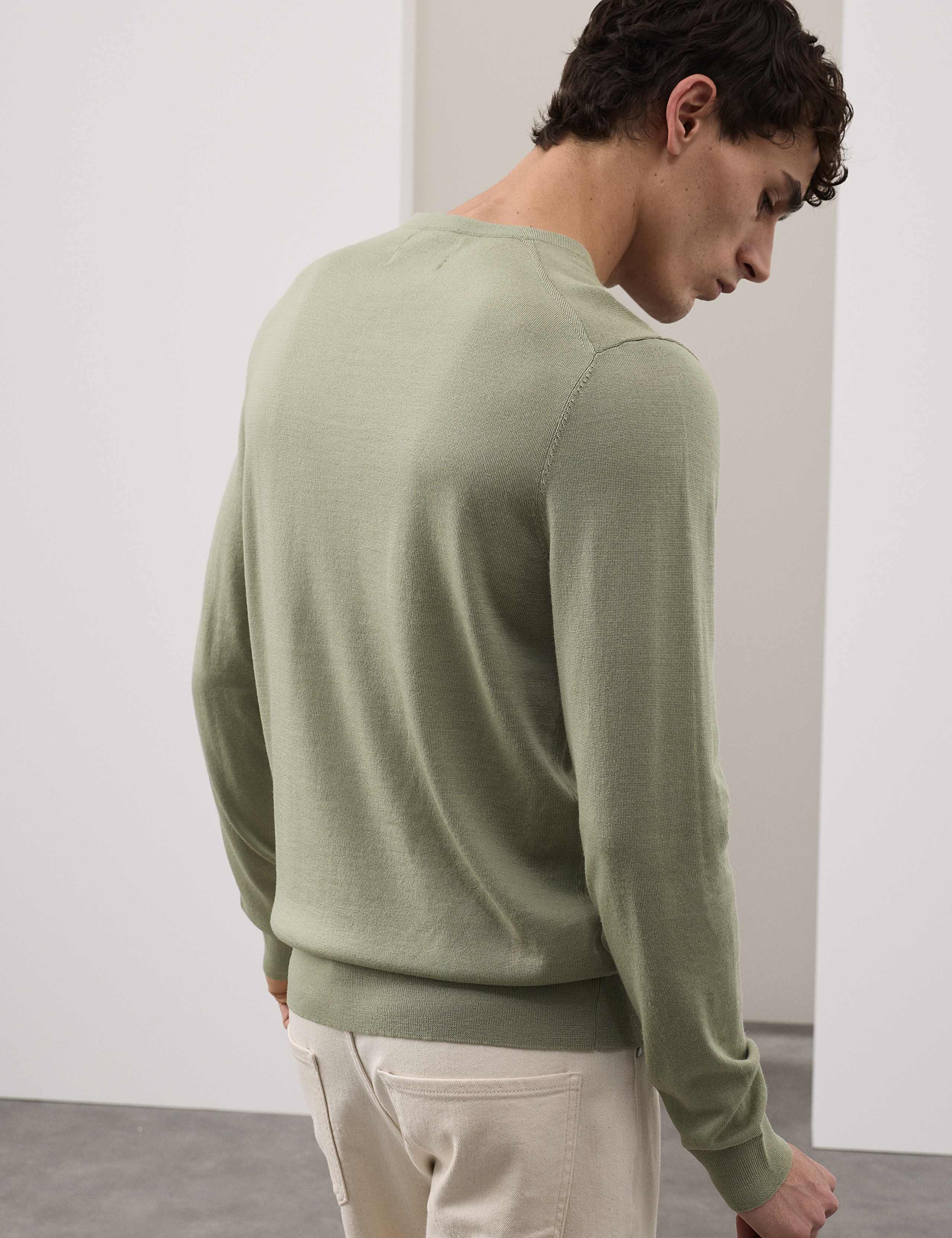 Pure Extra Fine Merino Wool V-Neck Jumper 4 of 6