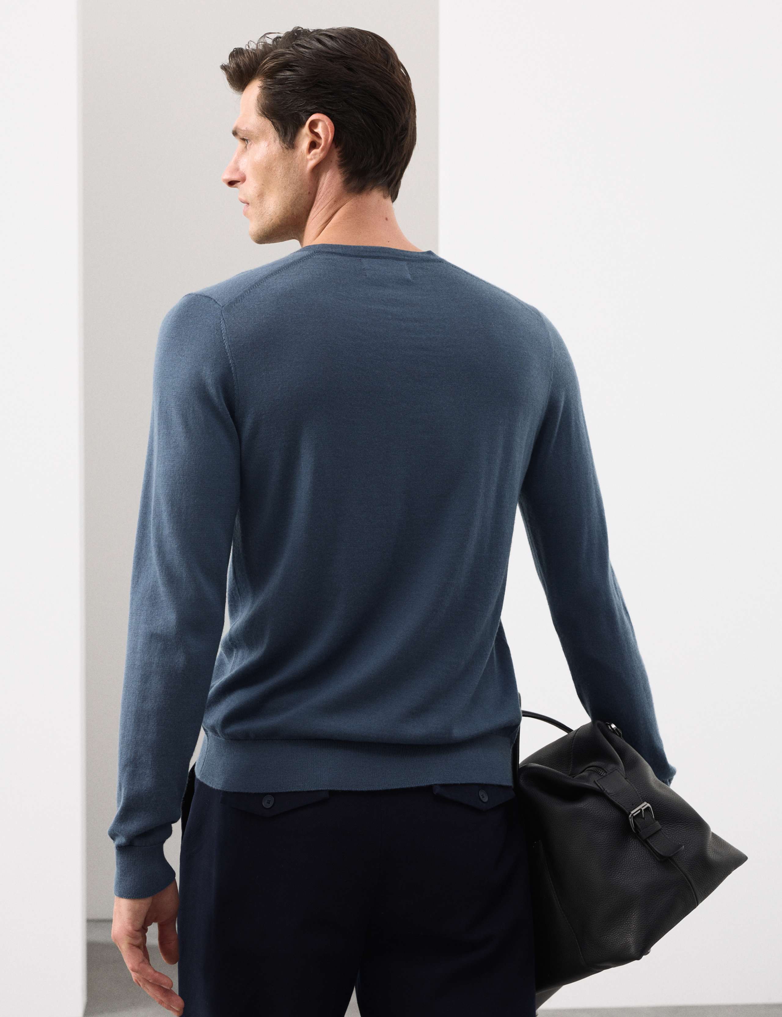 Pure Extra Fine Merino Wool V-Neck Jumper 7 of 7