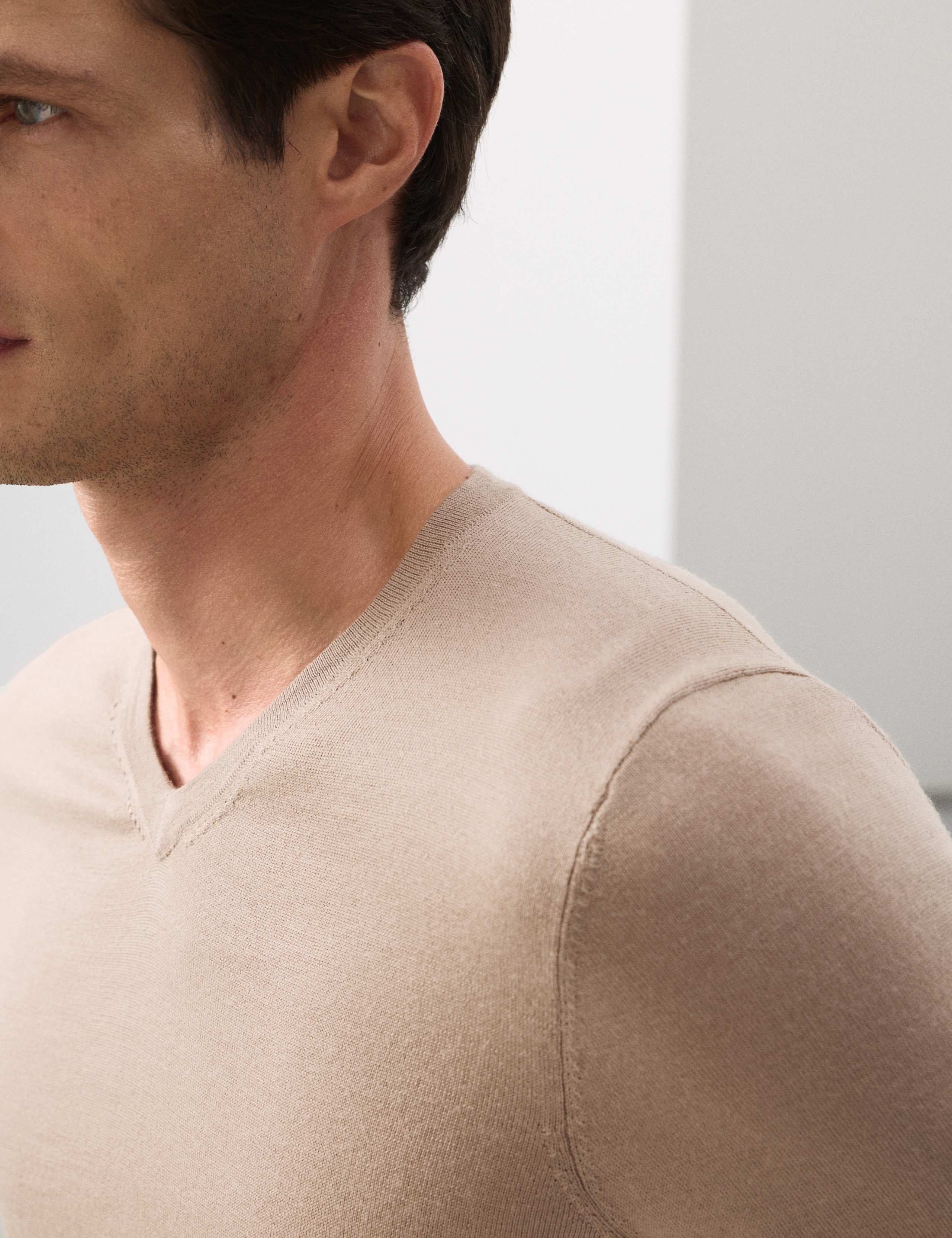 Pure Extra Fine Merino Wool V-Neck Jumper 6 of 6