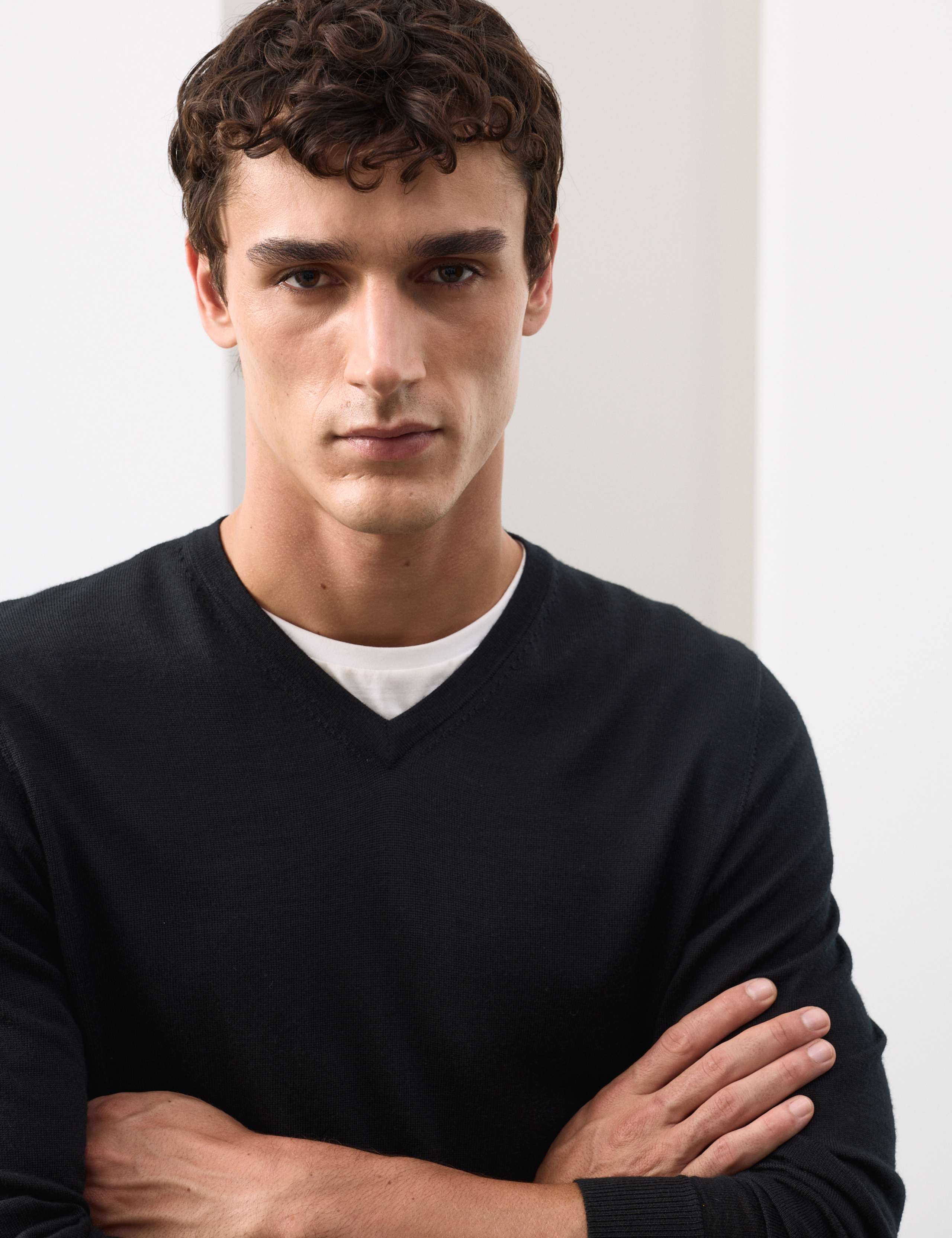 Pure Extra Fine Merino Wool V-Neck Jumper 1 of 6