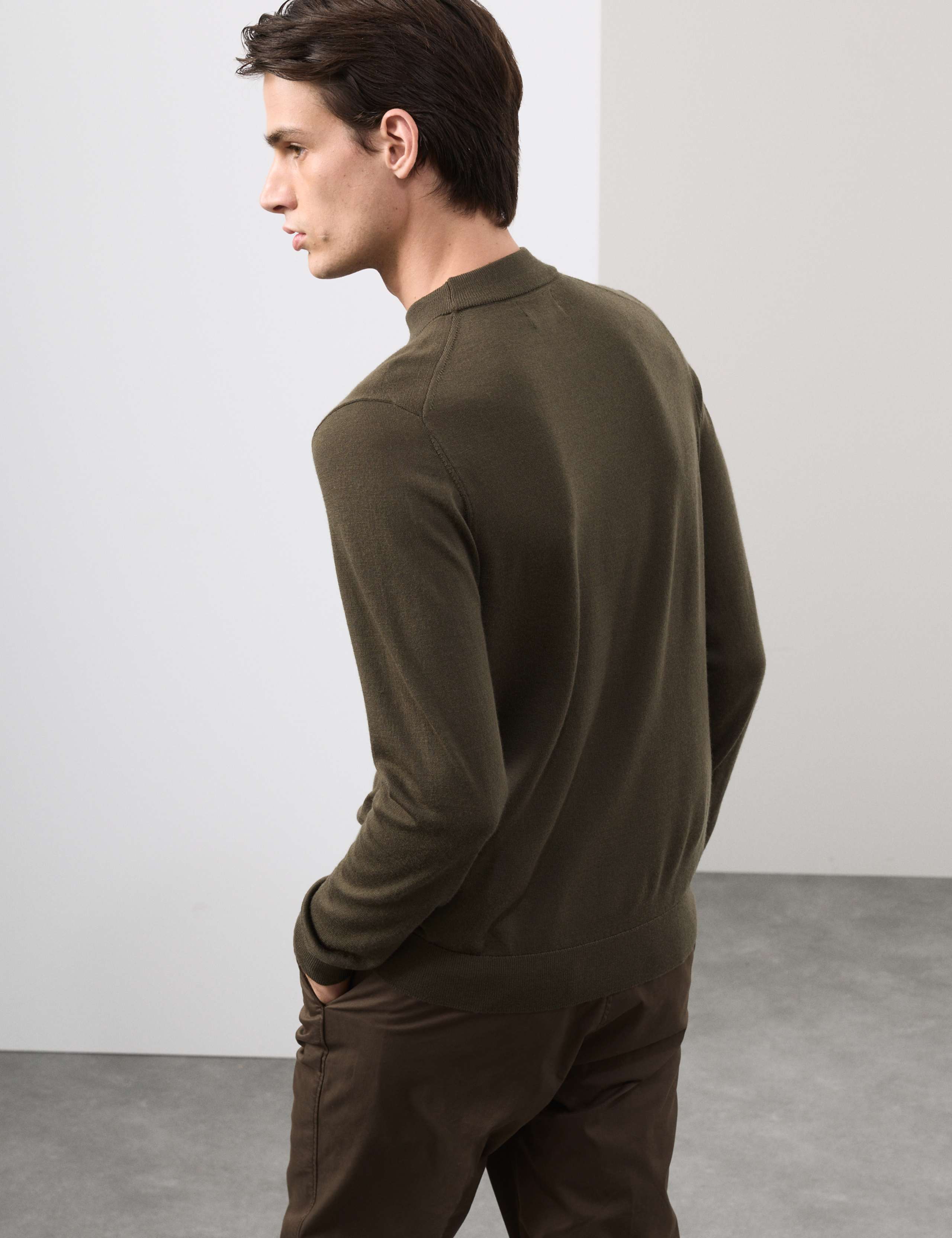 Pure Extra Fine Merino Wool Performance Jumper 5 of 7