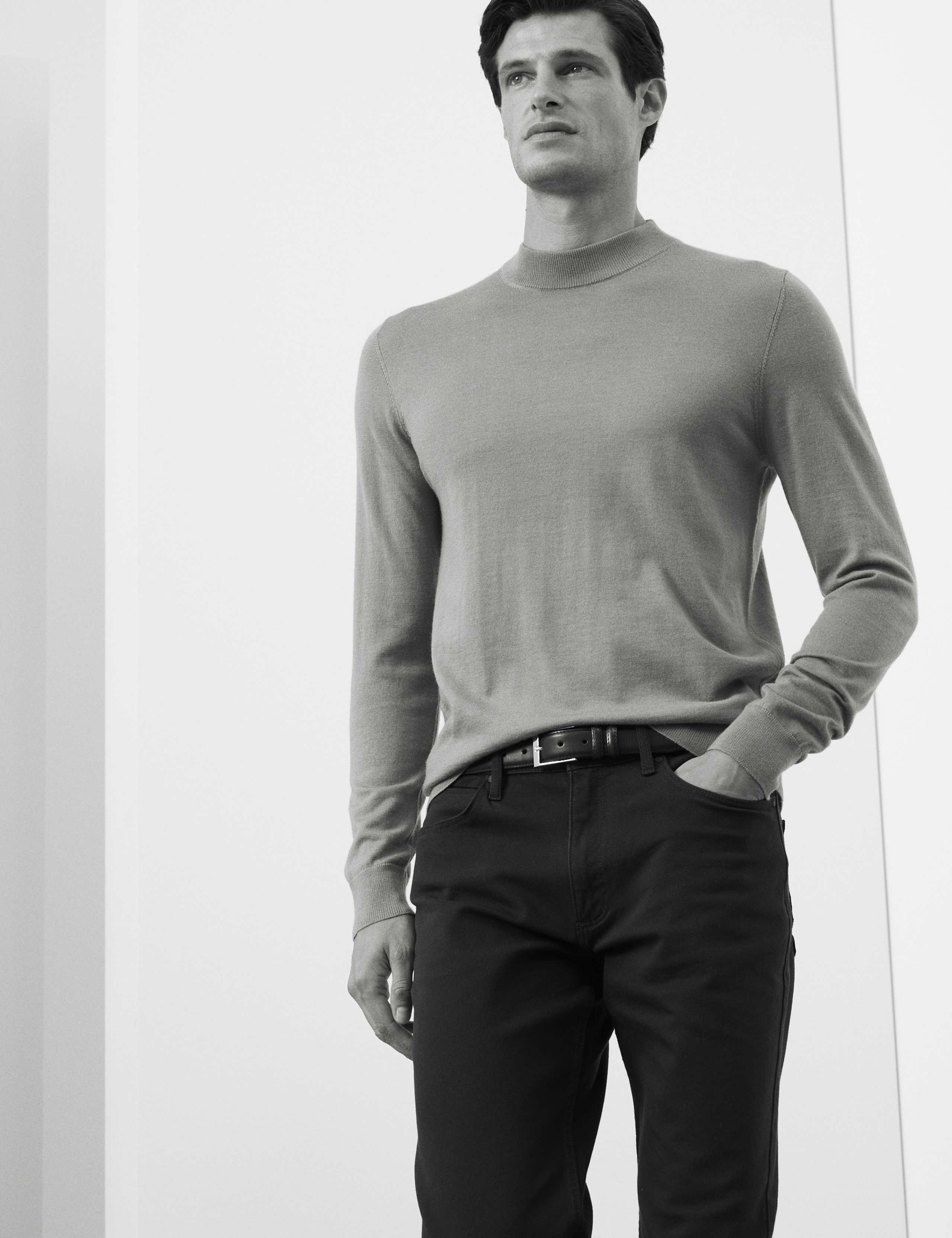 Pure Extra Fine Merino Wool Performance Jumper 5 of 6
