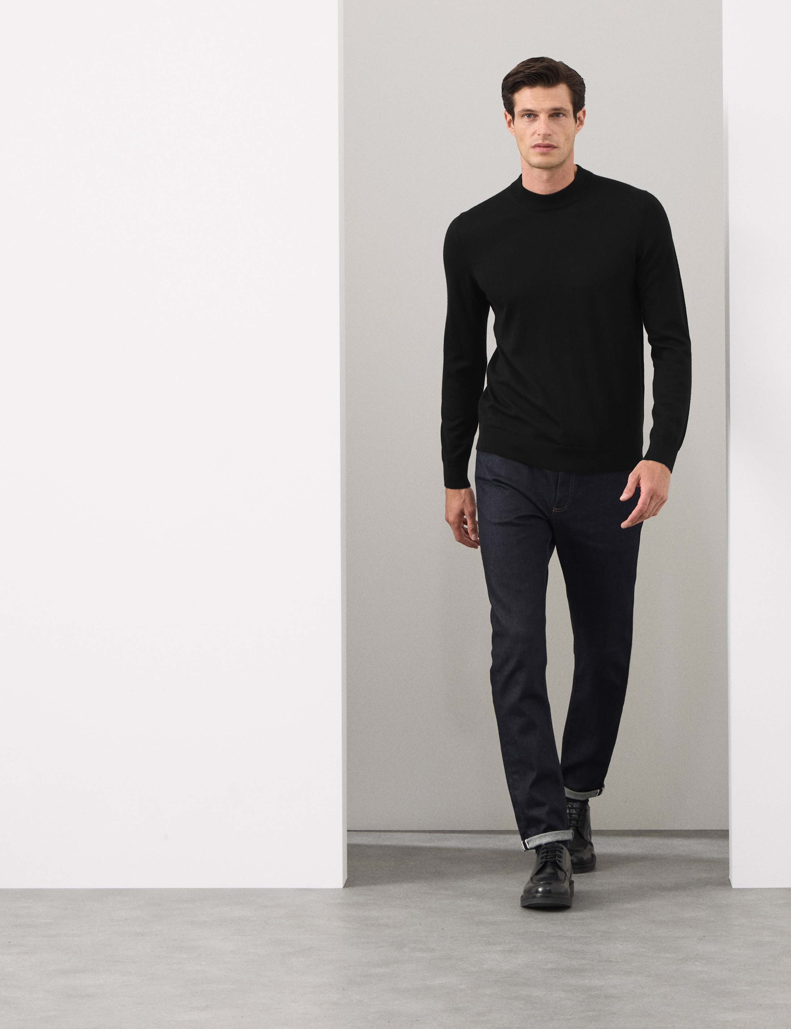 Pure Extra Fine Merino Wool Performance Jumper 3 of 6