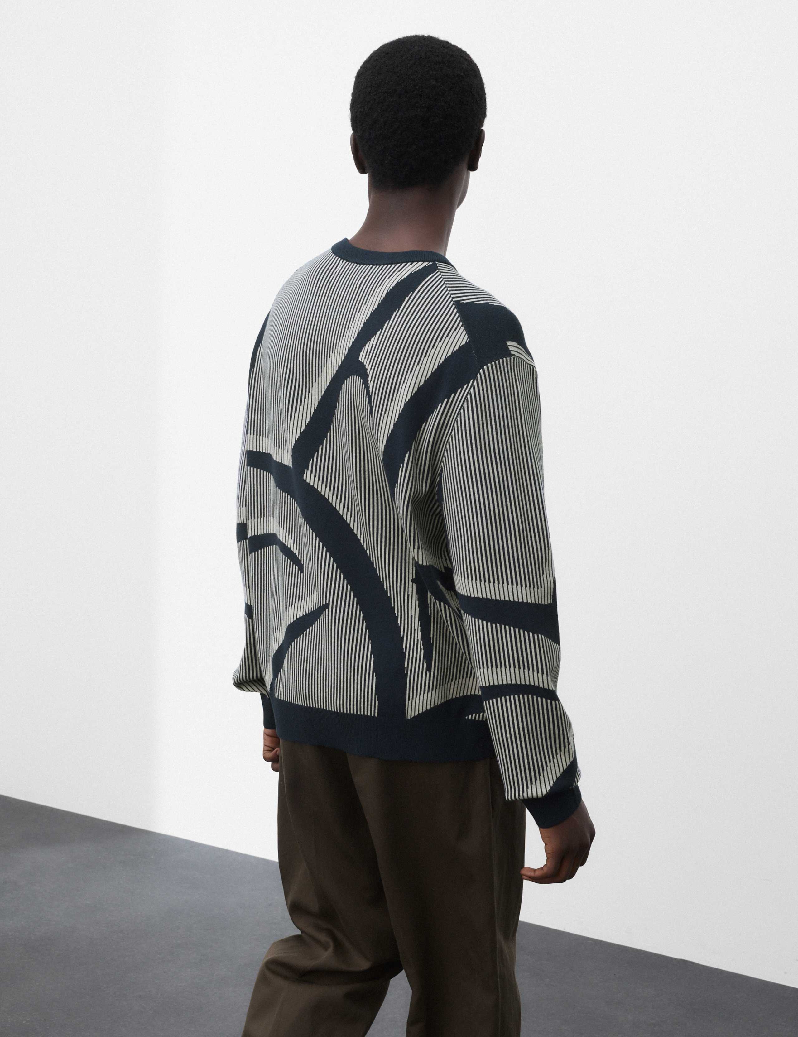 Oversized Fit Abstract Floral Crew Neck Jumper 3 of 7