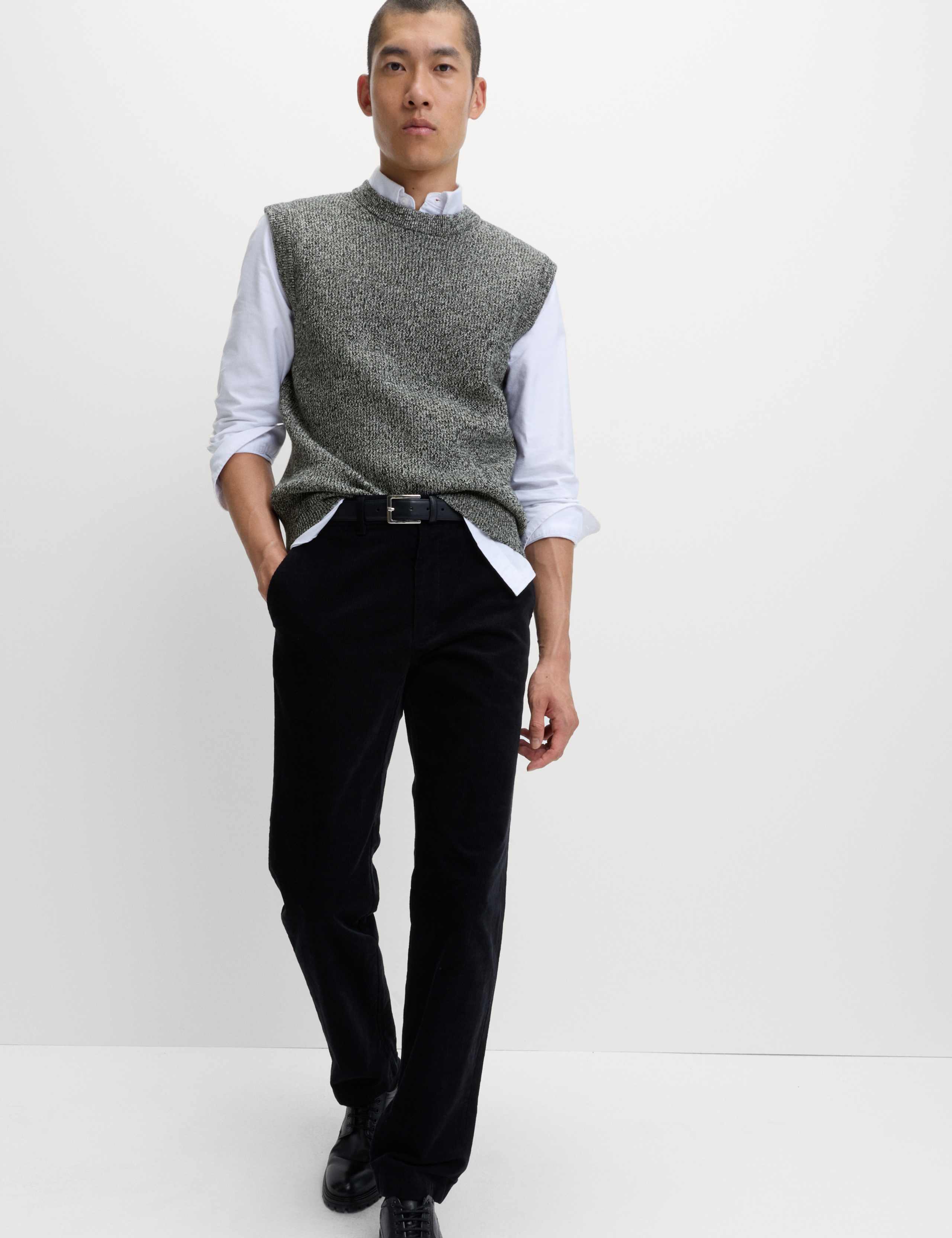 Cotton Blend Crew Neck Knitted Vest 3 of 7