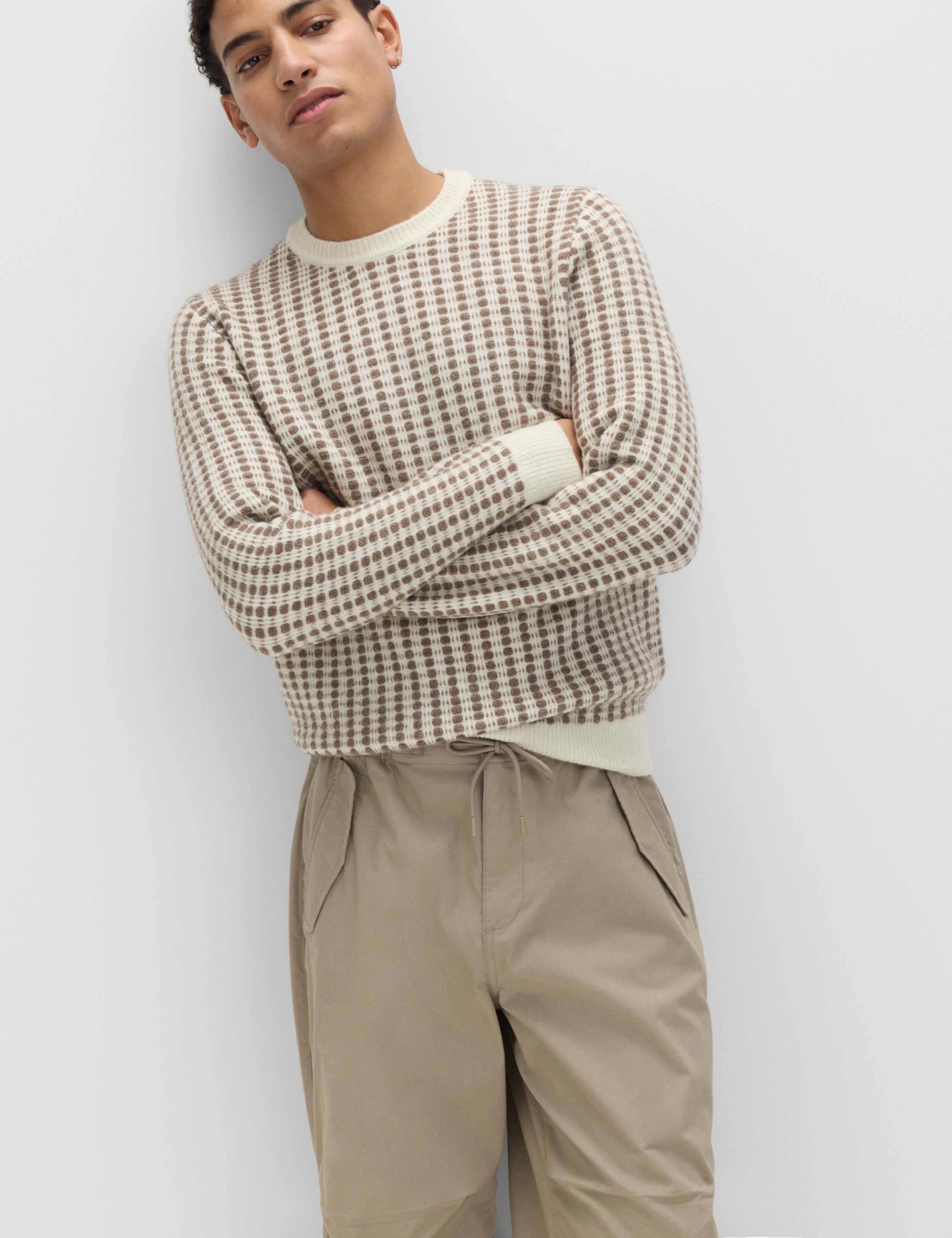 Supersoft Textured Stitch Crew Neck Jumper 1 of 6