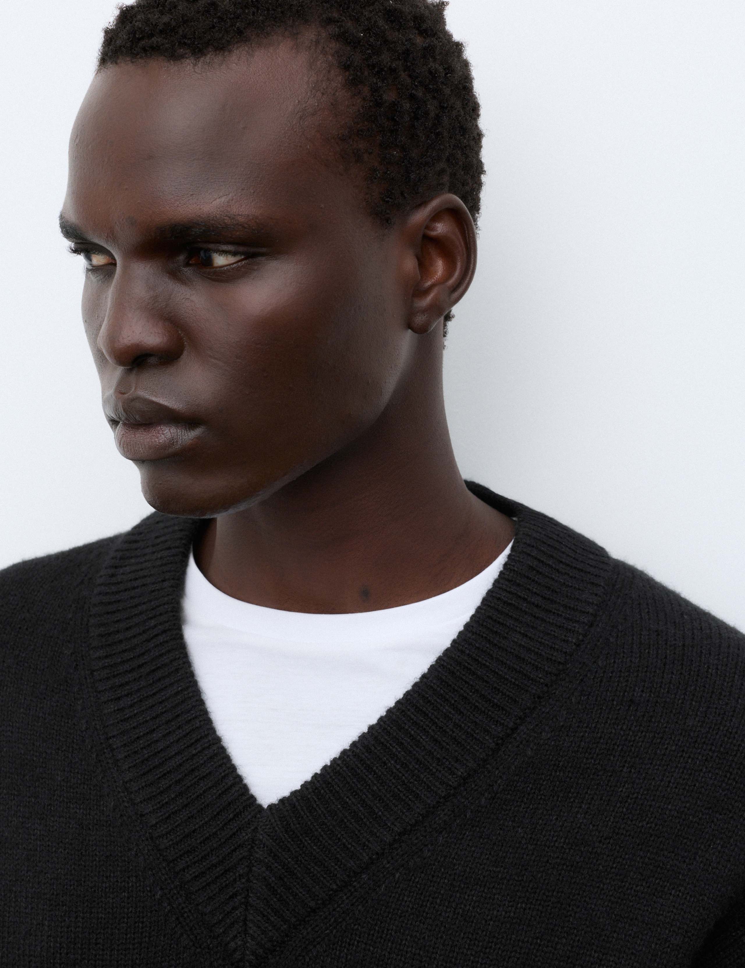 Wool Blend V-Neck Jumper 7 of 7
