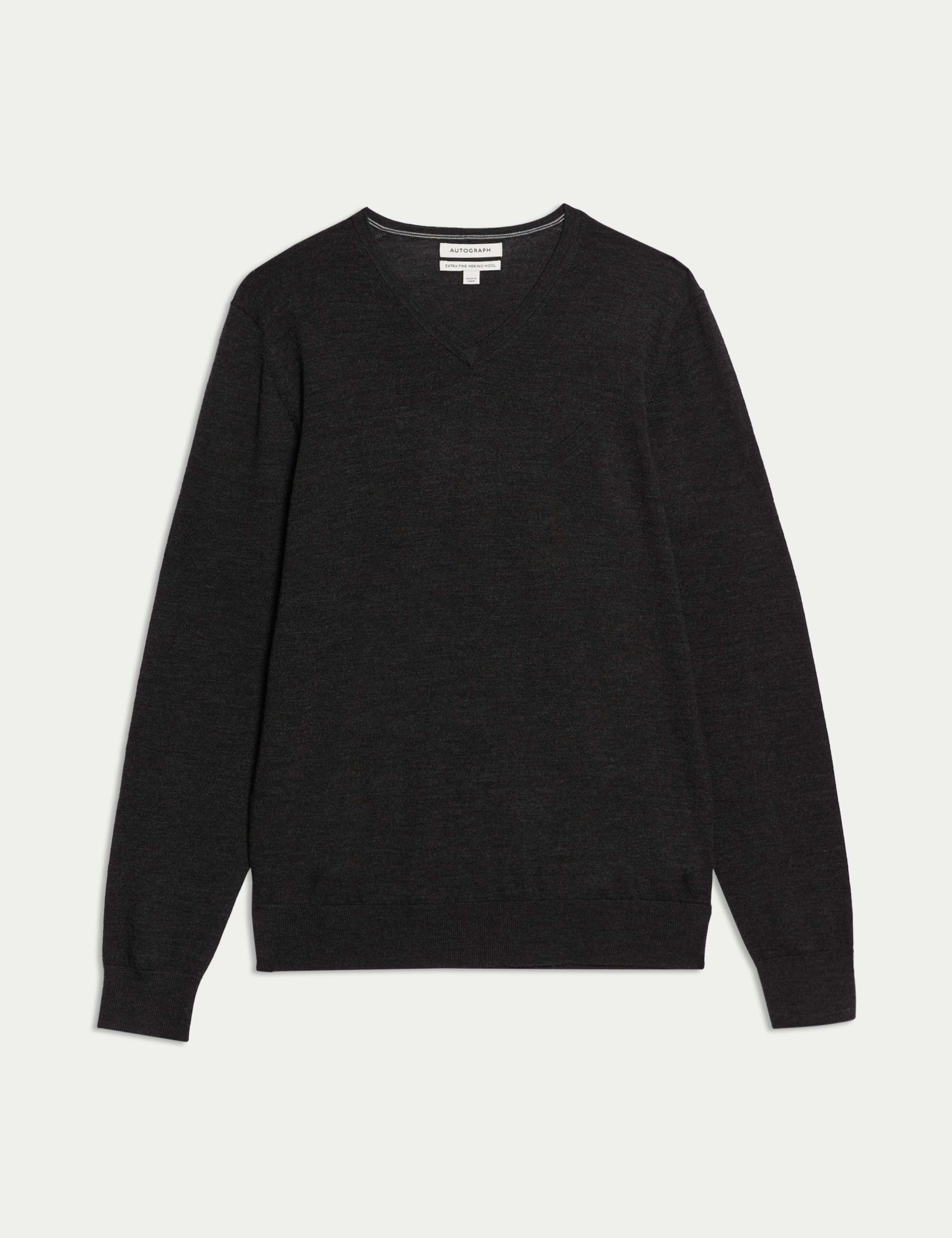 Pure Extra Fine Merino Wool V-Neck Jumper 2 of 6