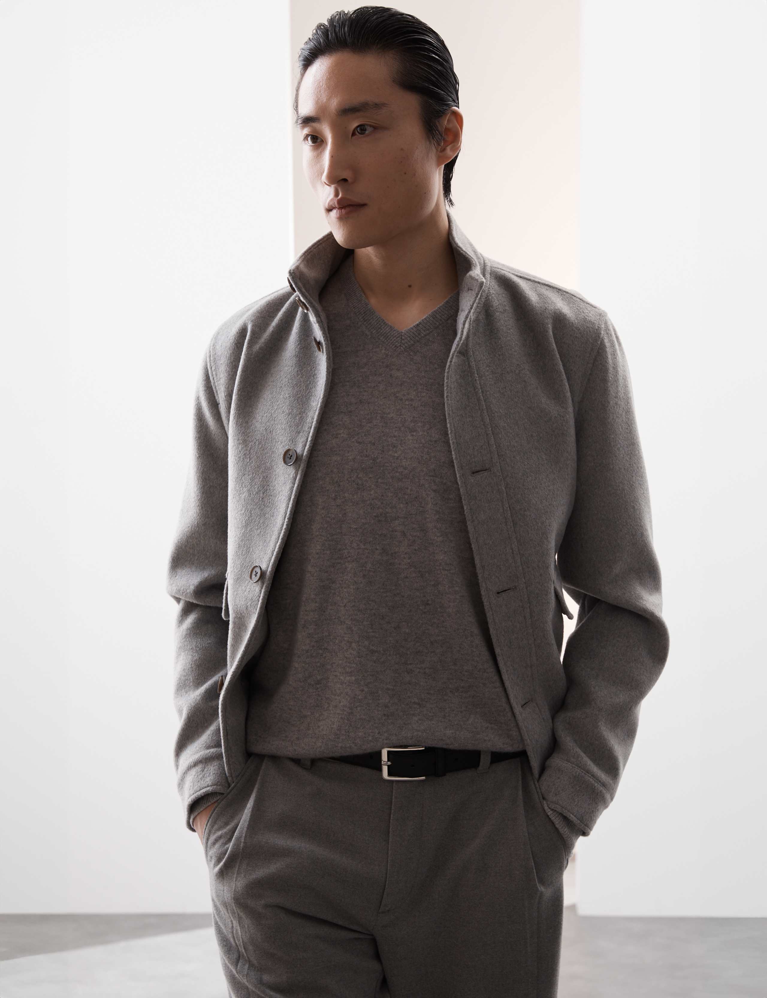 Pure Cashmere V-Neck Jumper 3 of 7