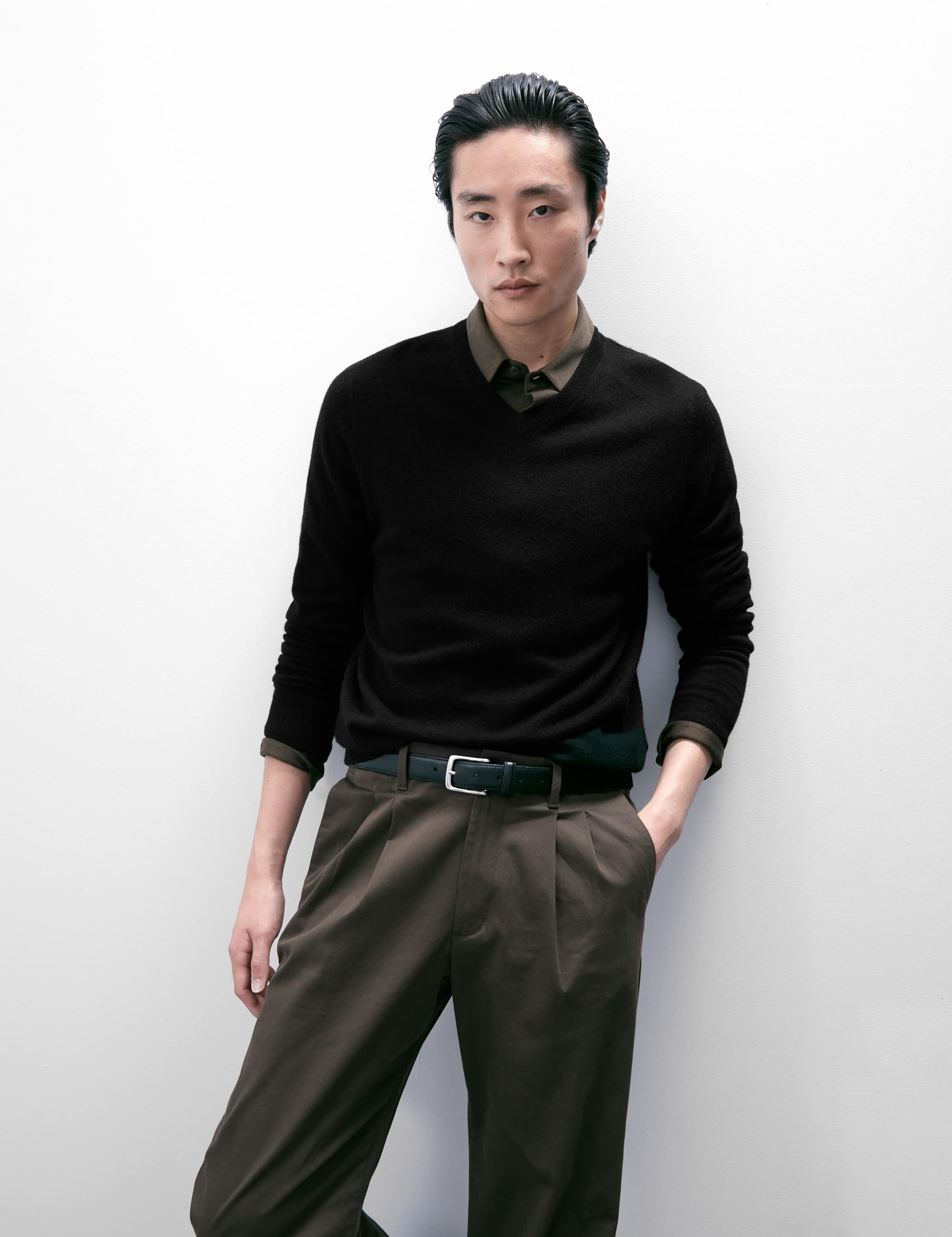 Pure Cashmere V-Neck Jumper 3 of 6