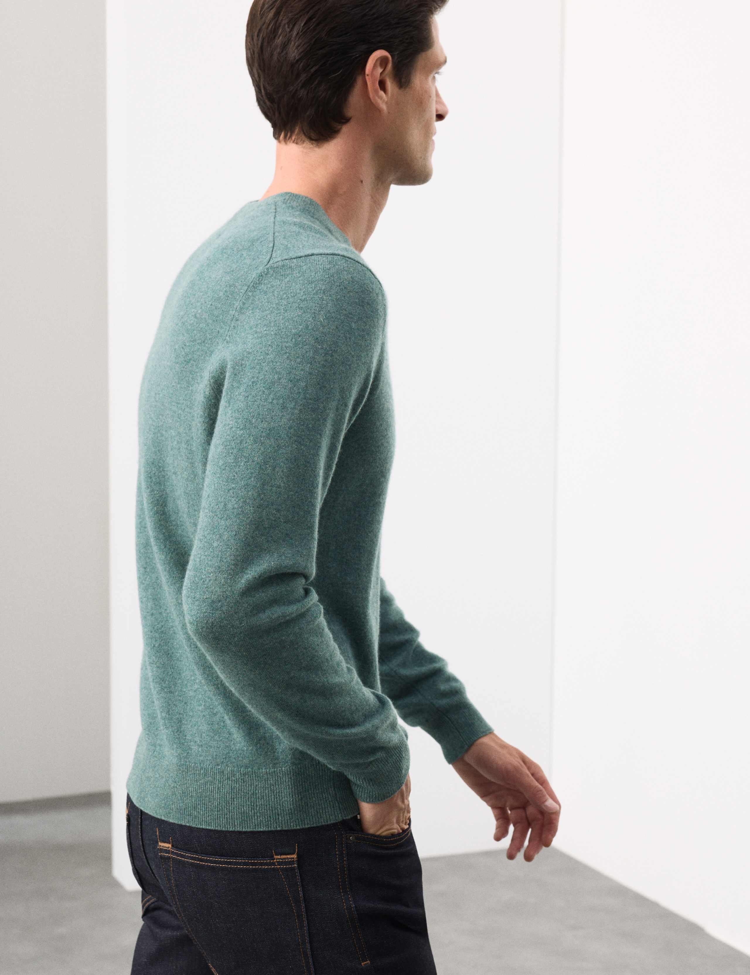 Pure Cashmere V-Neck Jumper 5 of 7