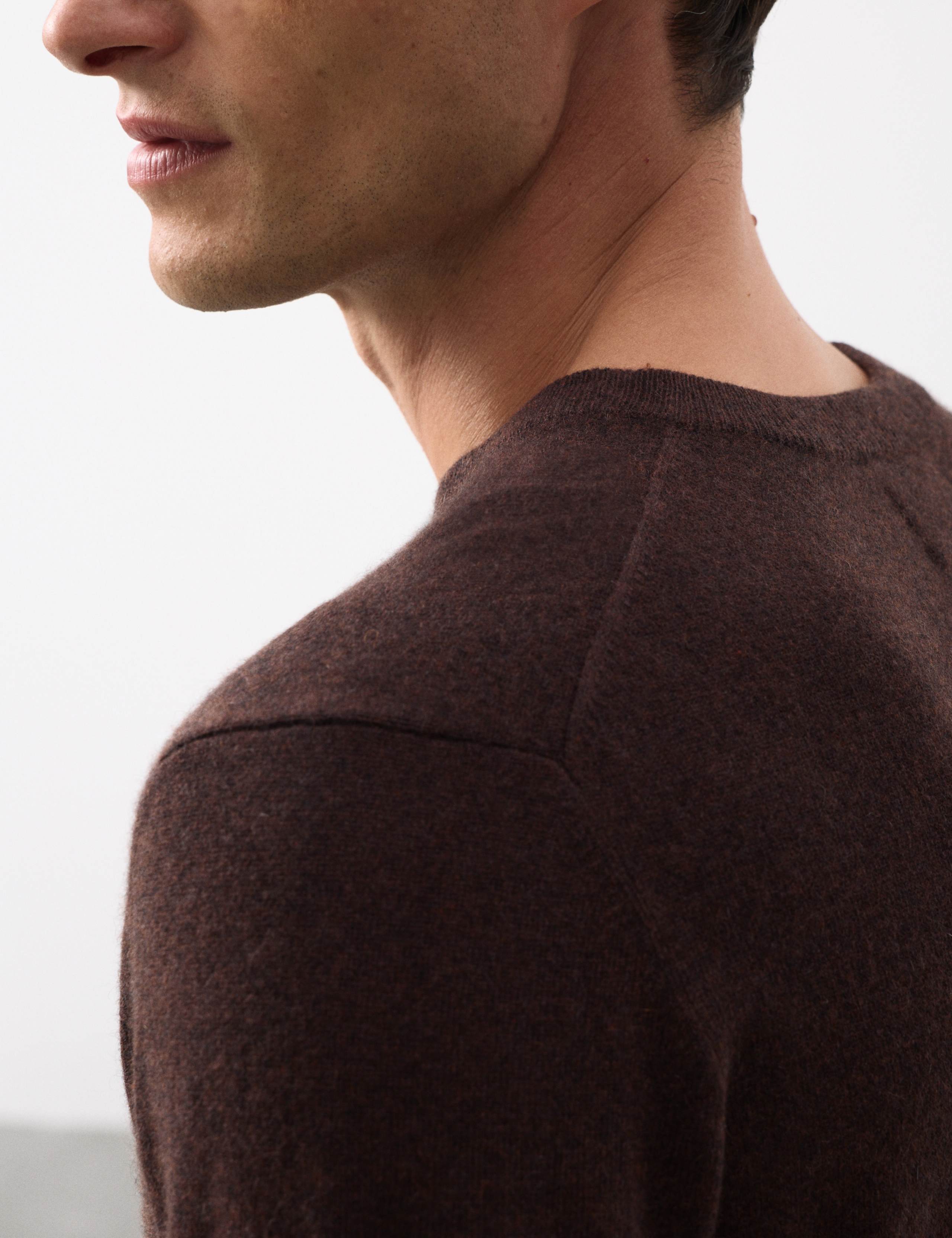 Pure Cashmere V-Neck Jumper 4 of 6