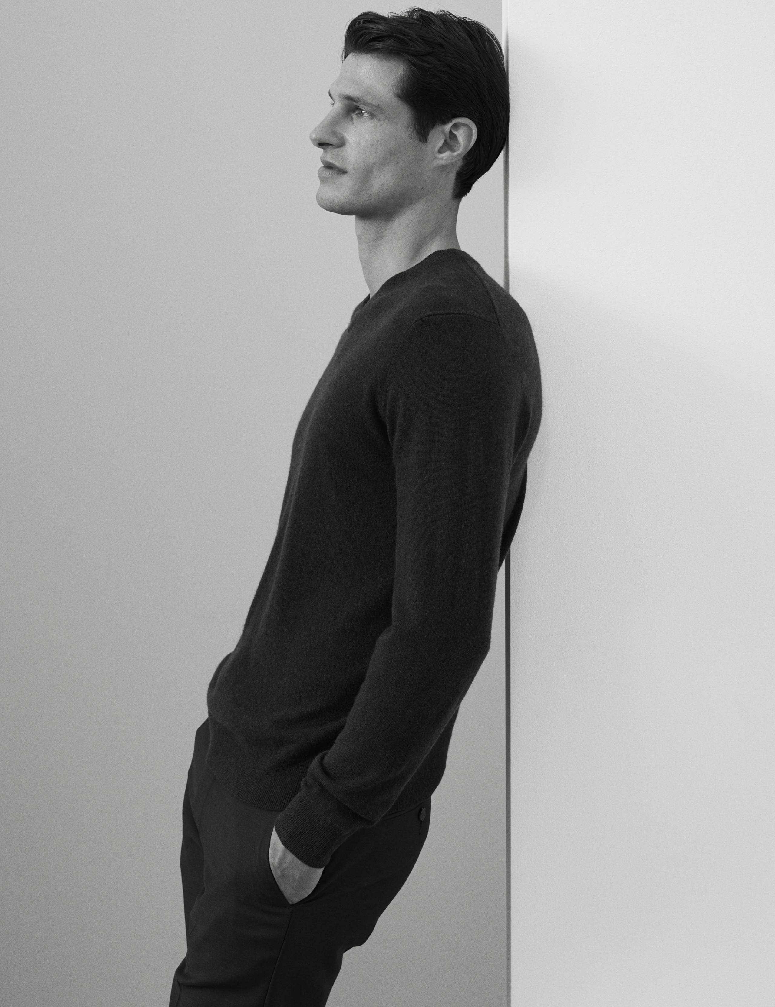 Pure Cashmere V-Neck Jumper 5 of 6