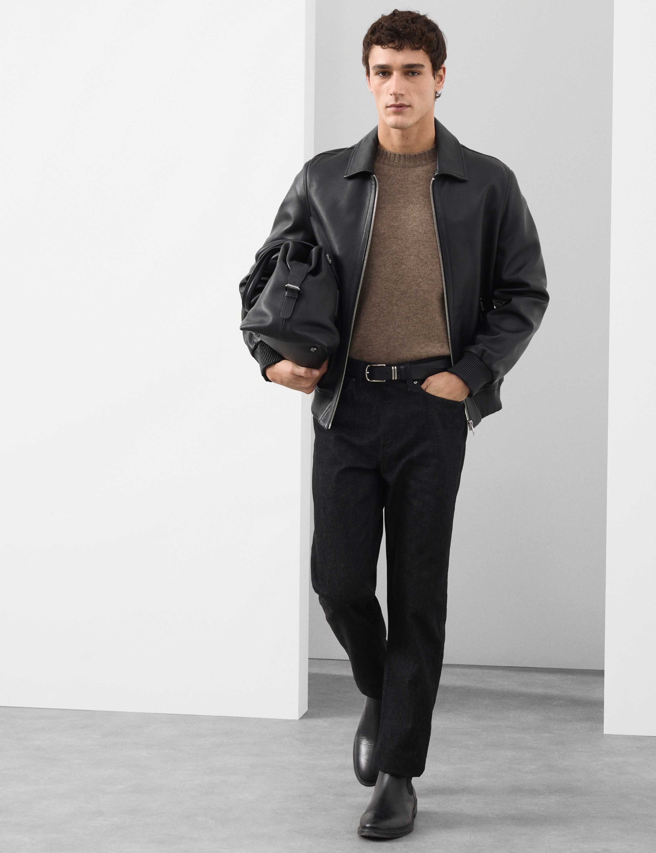 Cashmere and Wool Blend Crew Neck Jumper 5 of 7