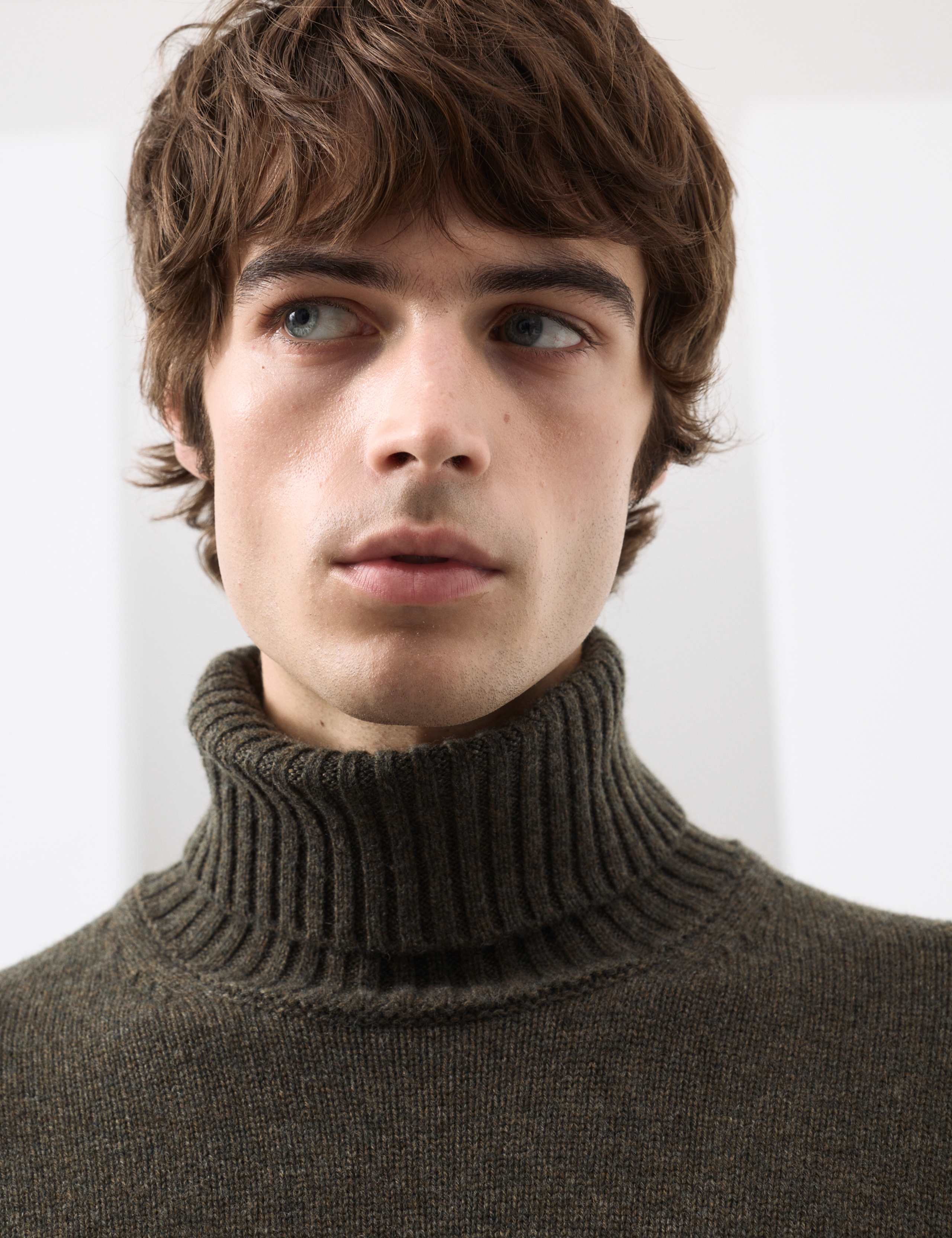 Wool and Cashmere Blend Roll Neck Jumper 5 of 7