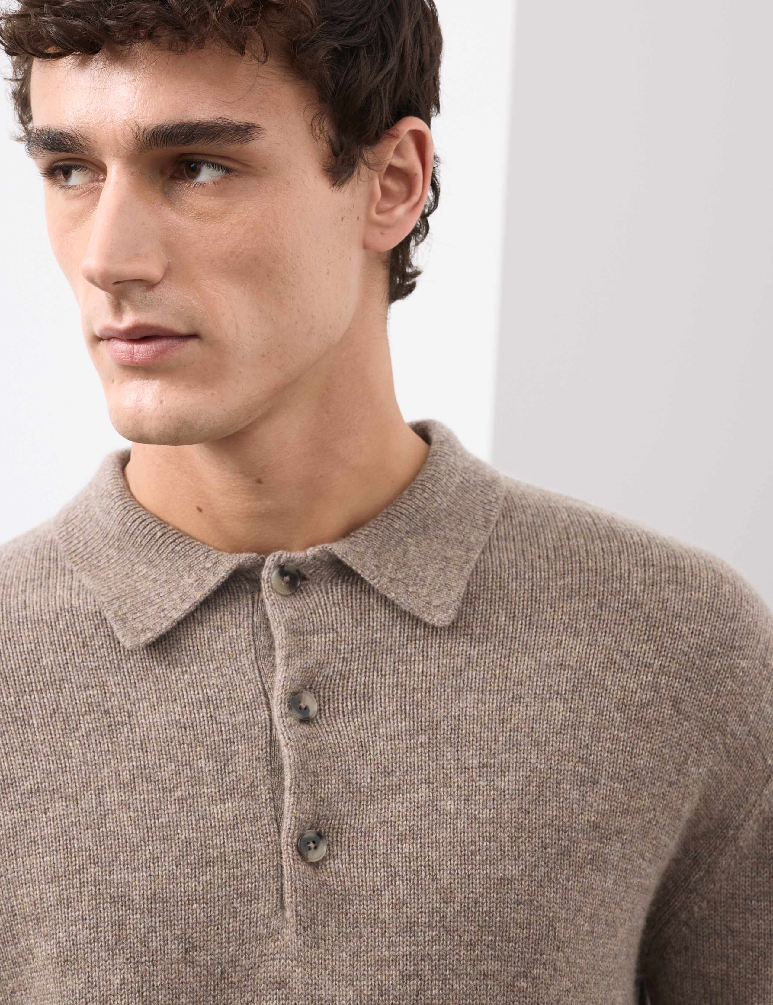 Cashmere and Wool Blend Relaxed Polo Jumper 4 of 7