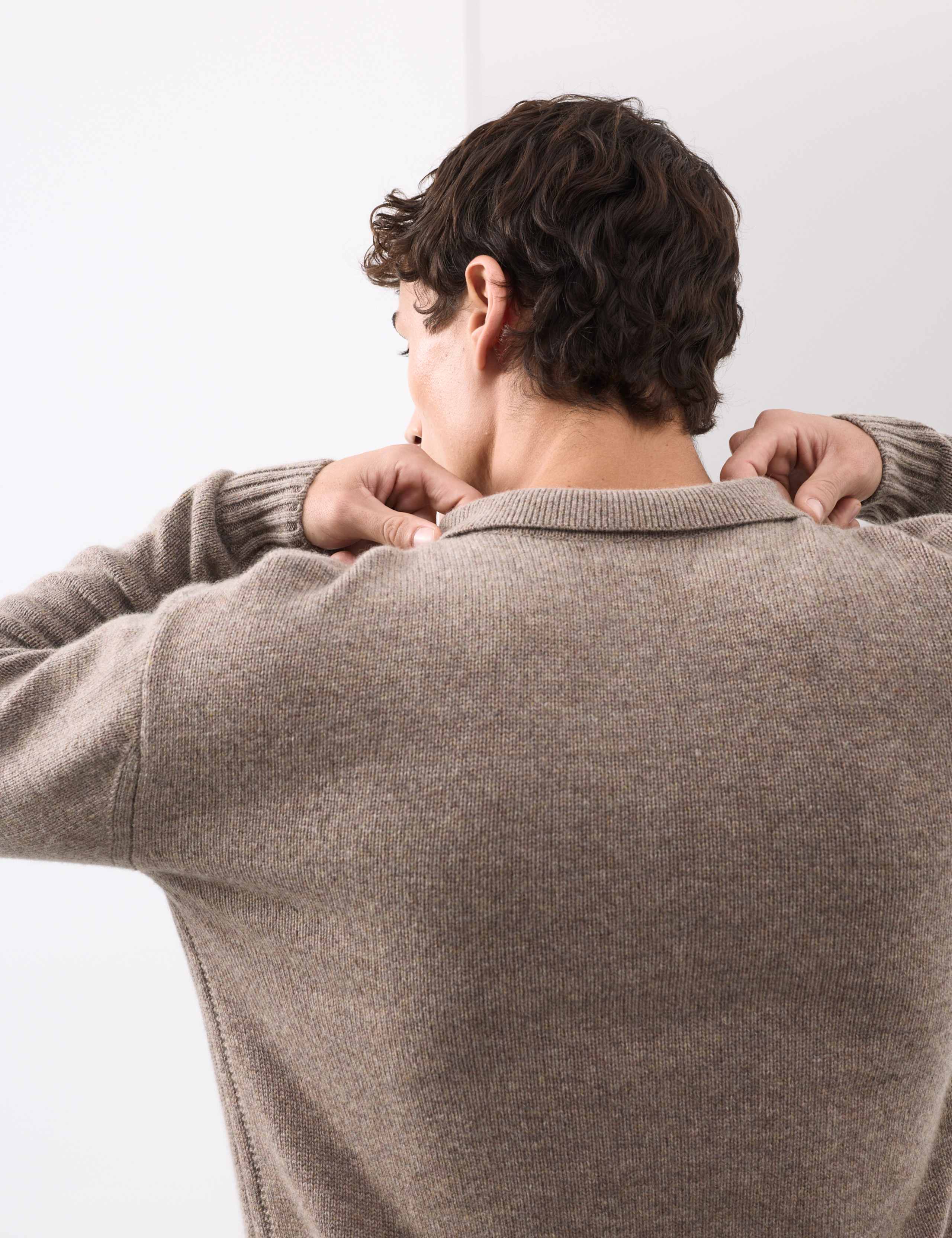 Cashmere and Wool Blend Relaxed Polo Jumper 5 of 7