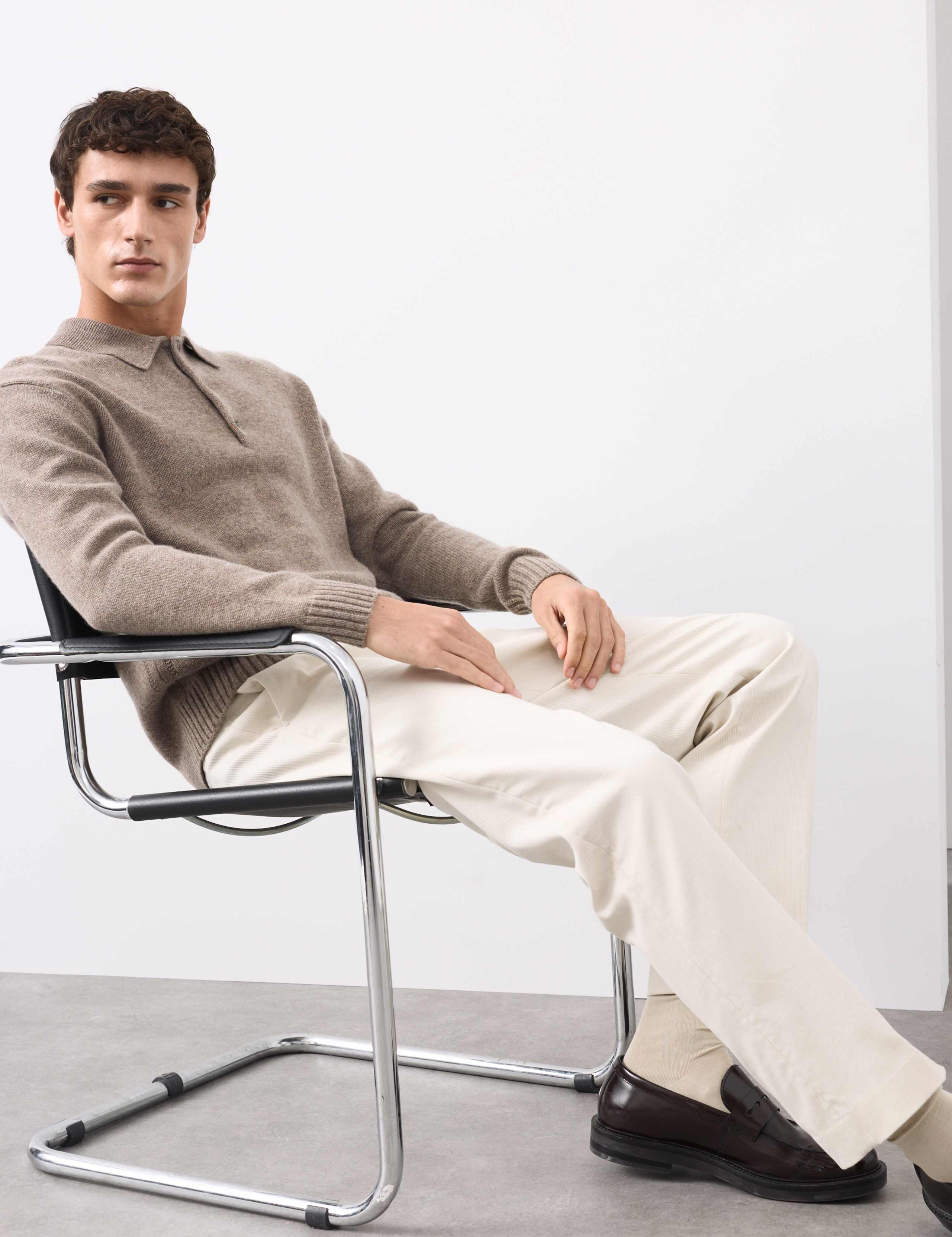 Cashmere and Wool Blend Relaxed Polo Jumper 7 of 7