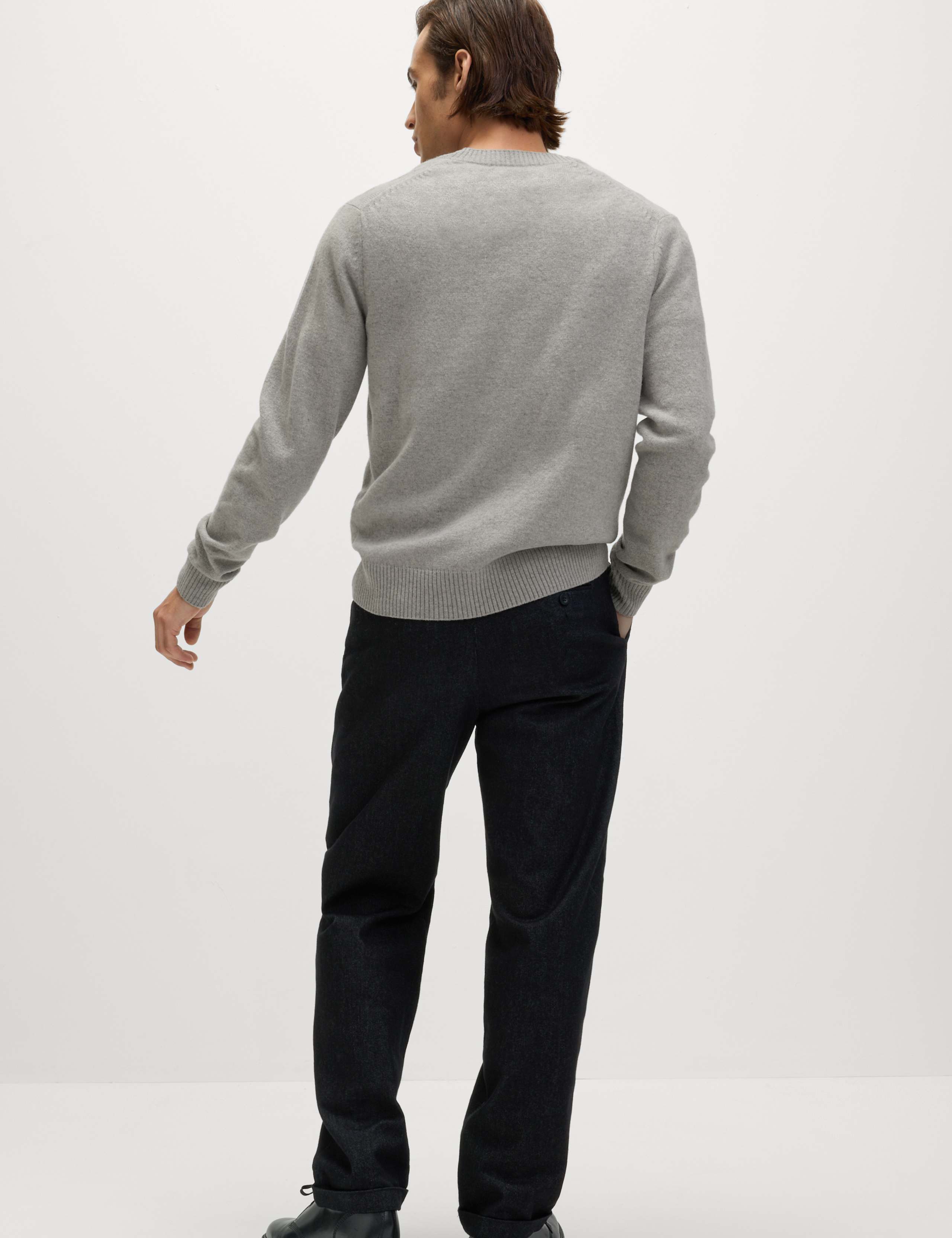 Pure Lambswool V-Neck Jumper 7 of 7
