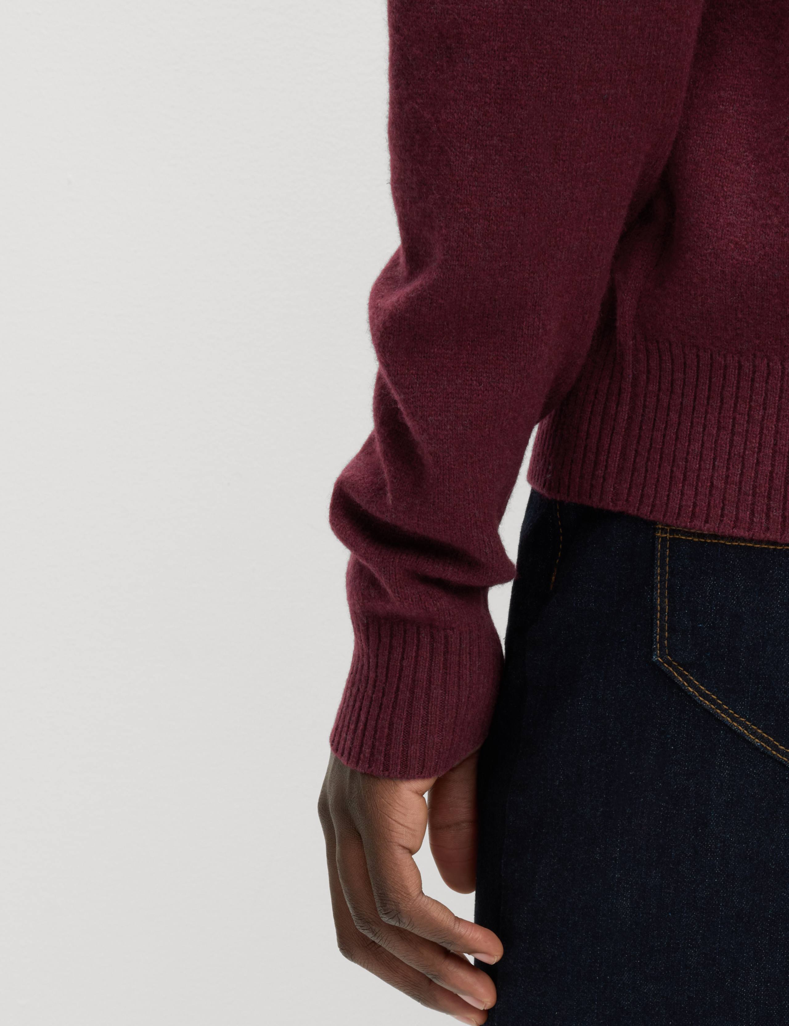 Pure Lambswool V-Neck Jumper 6 of 7