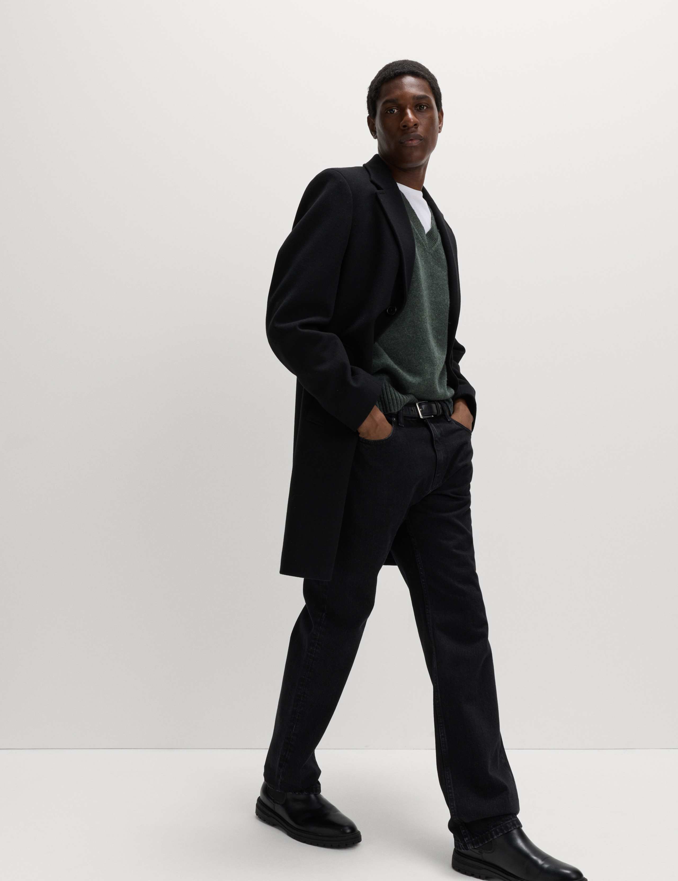 Lambswool Blend V-Neck Knitted Vest 3 of 7