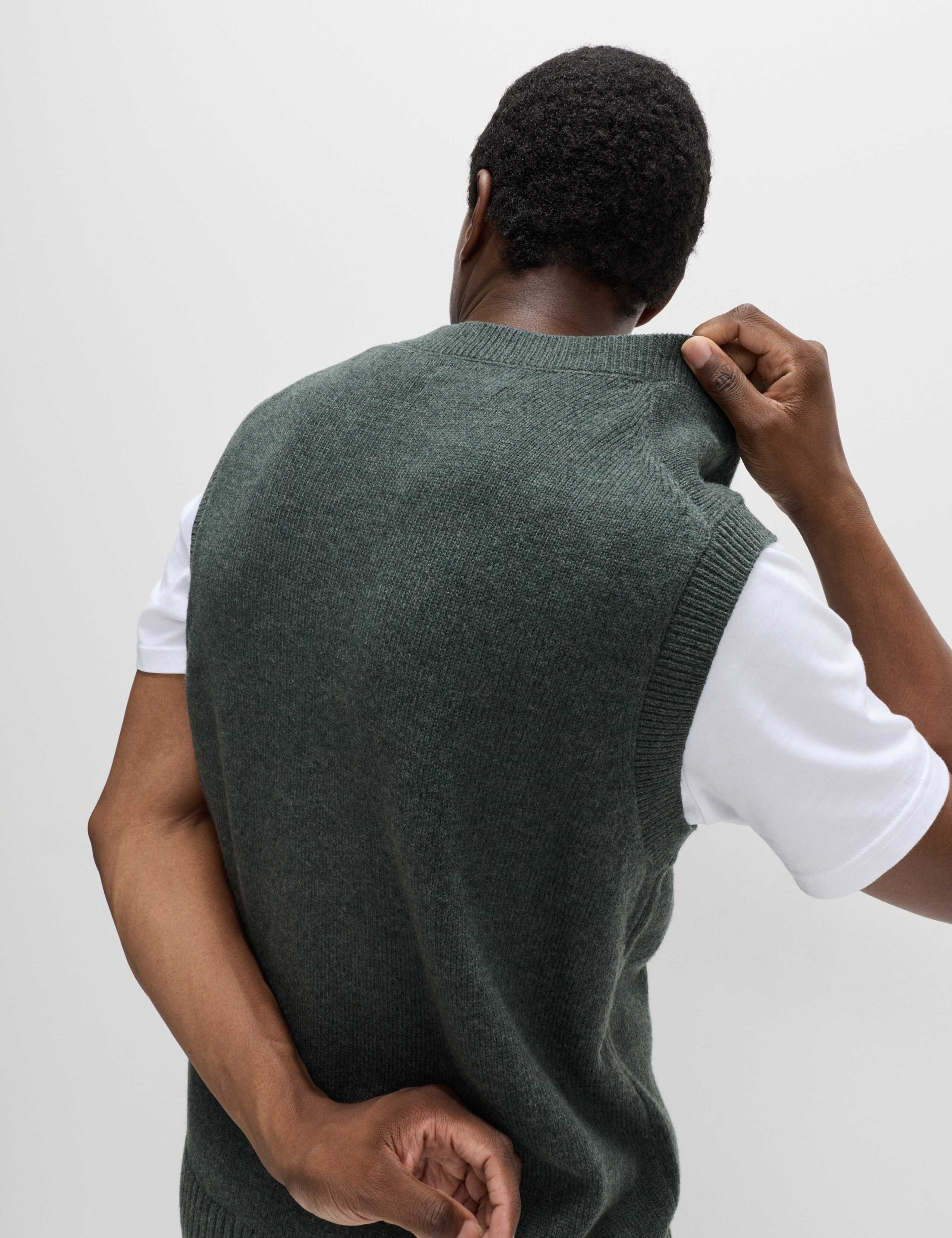 Lambswool Blend V-Neck Knitted Vest 4 of 7