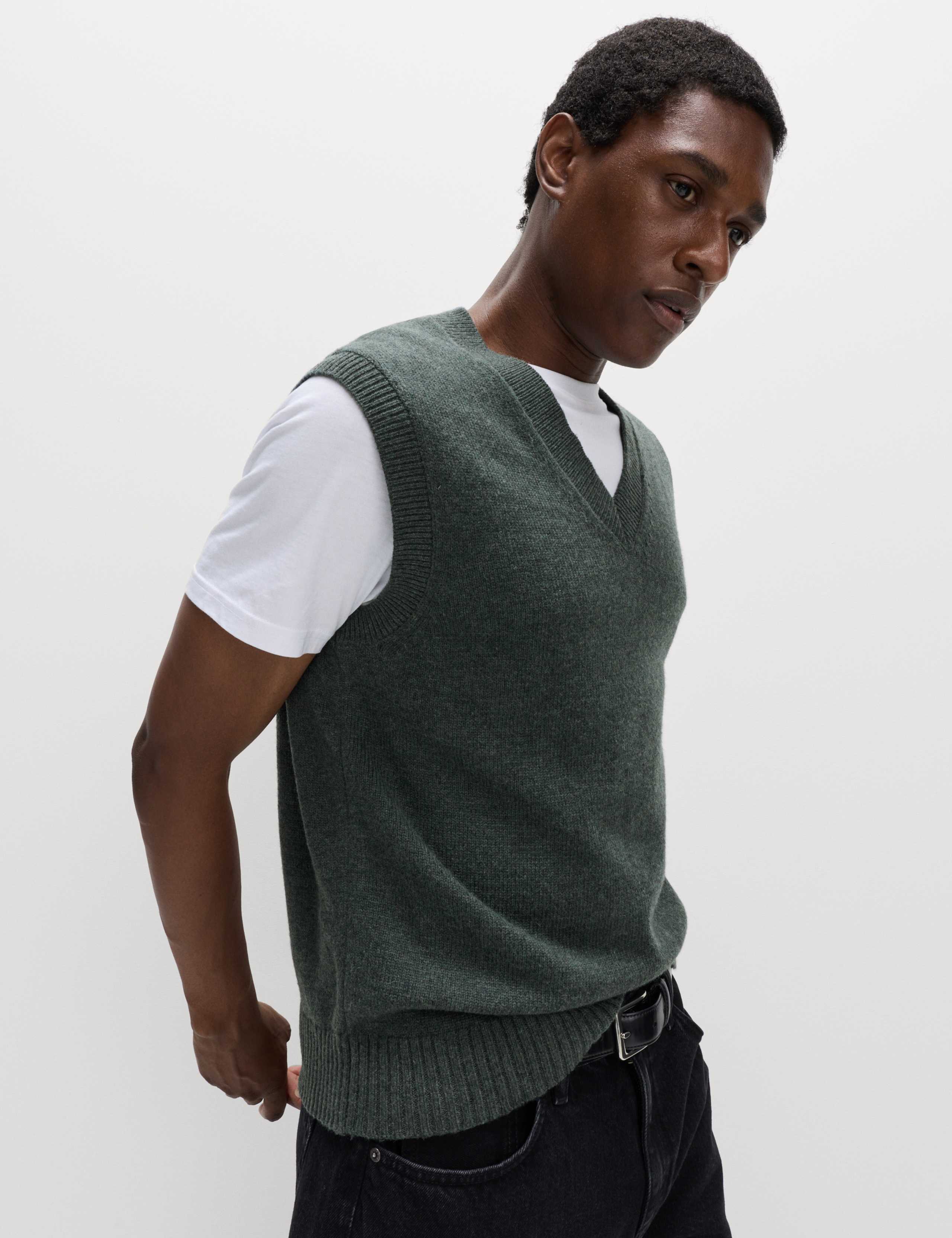 Lambswool Blend V-Neck Knitted Vest 7 of 7