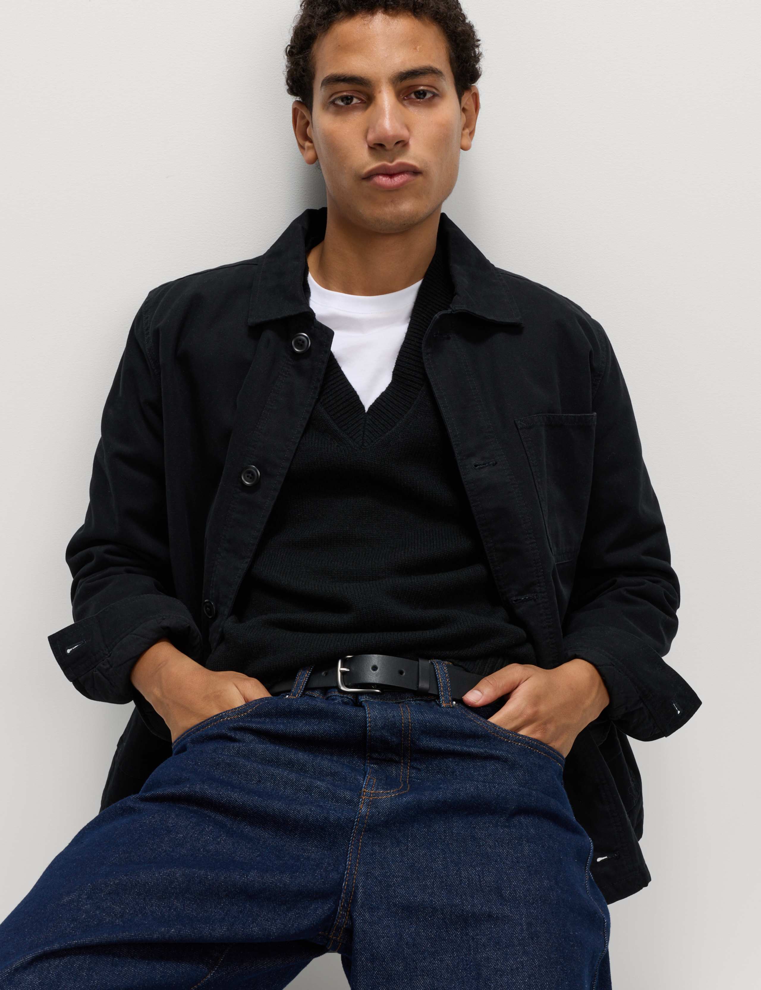 Lambswool Blend V-Neck Knitted Vest 3 of 5