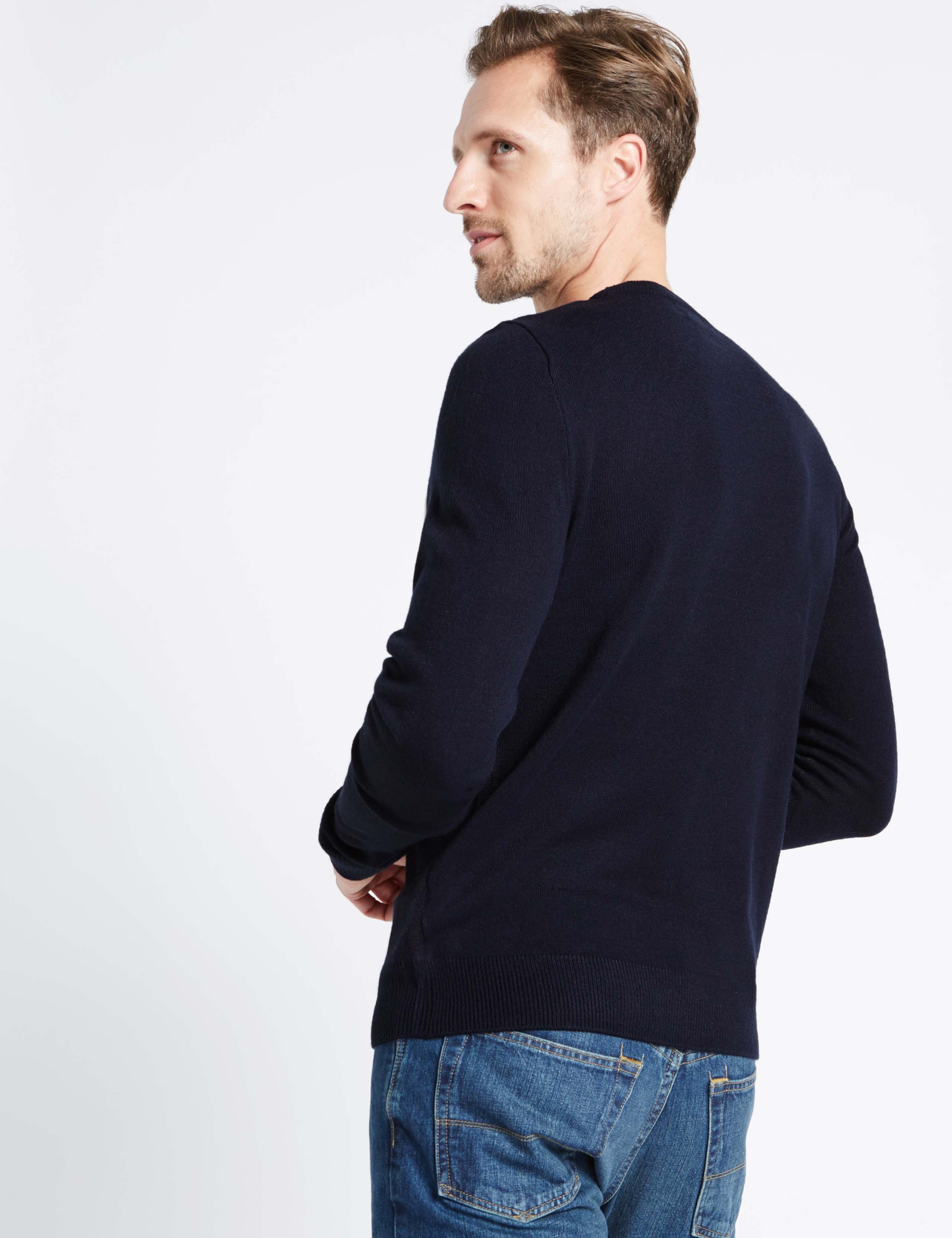Bull Dog Novelty Jumper 3 of 3
