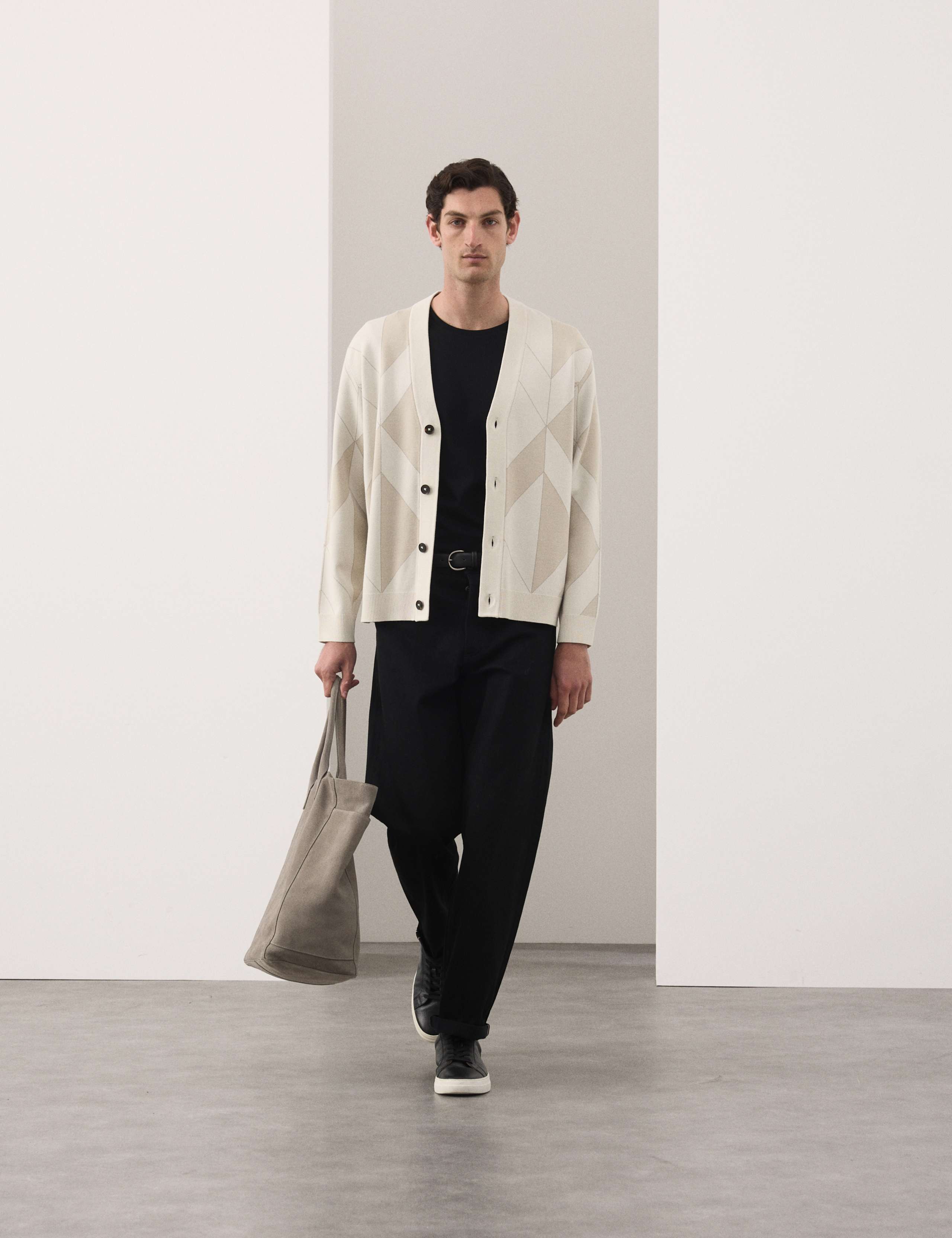 Milano-Knit V-Neck Jacquard Cardigan 5 of 7
