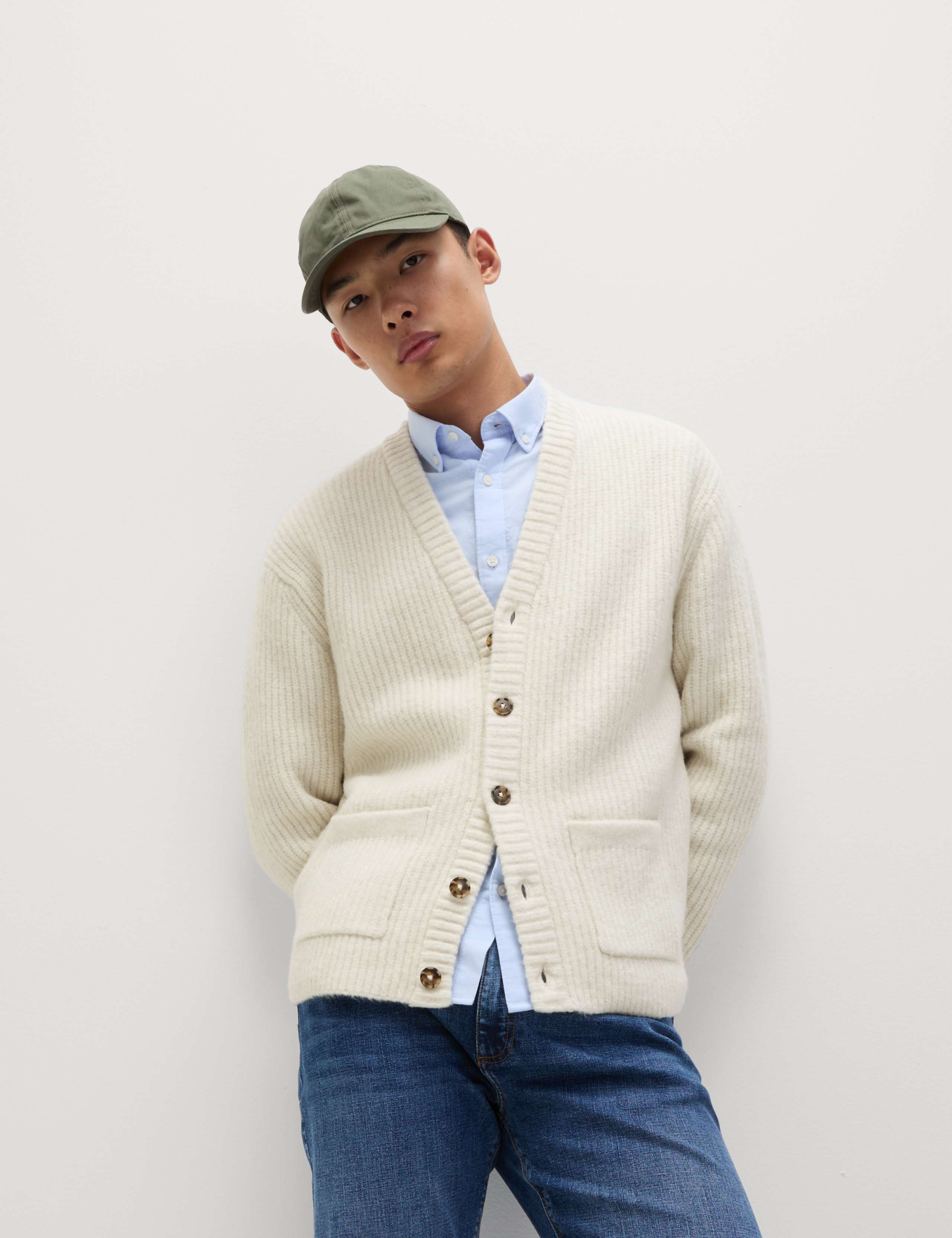 Supersoft Ribbed V-Neck Cardigan with Wool 4 of 7