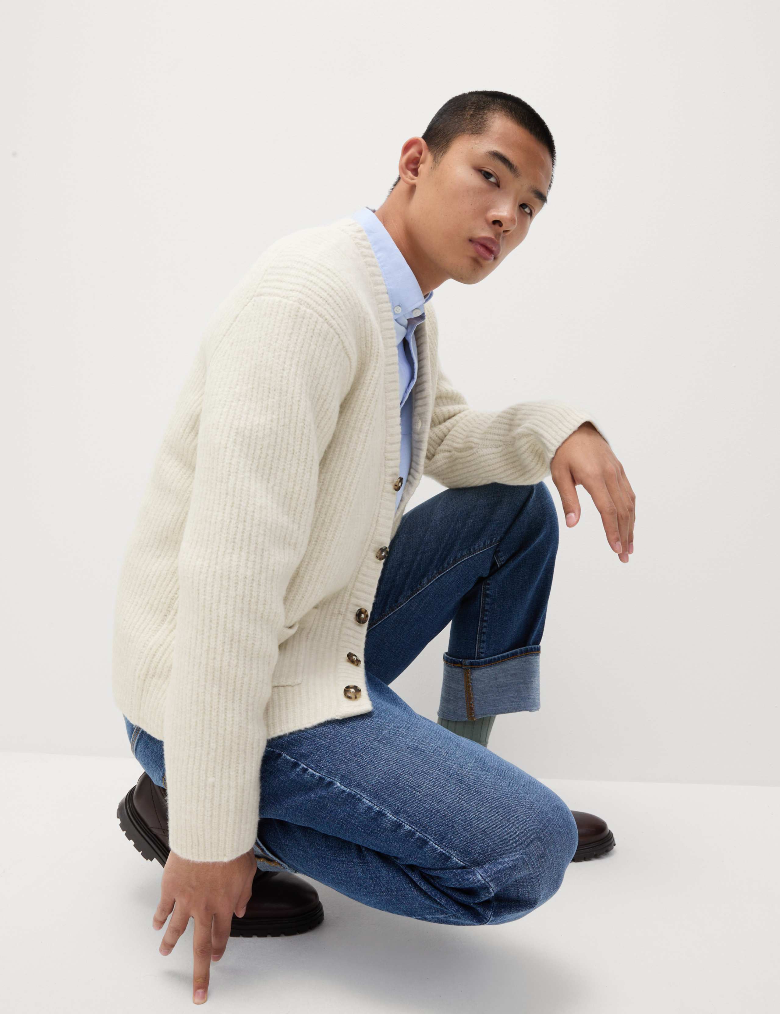 Supersoft Ribbed V-Neck Cardigan with Wool 6 of 7
