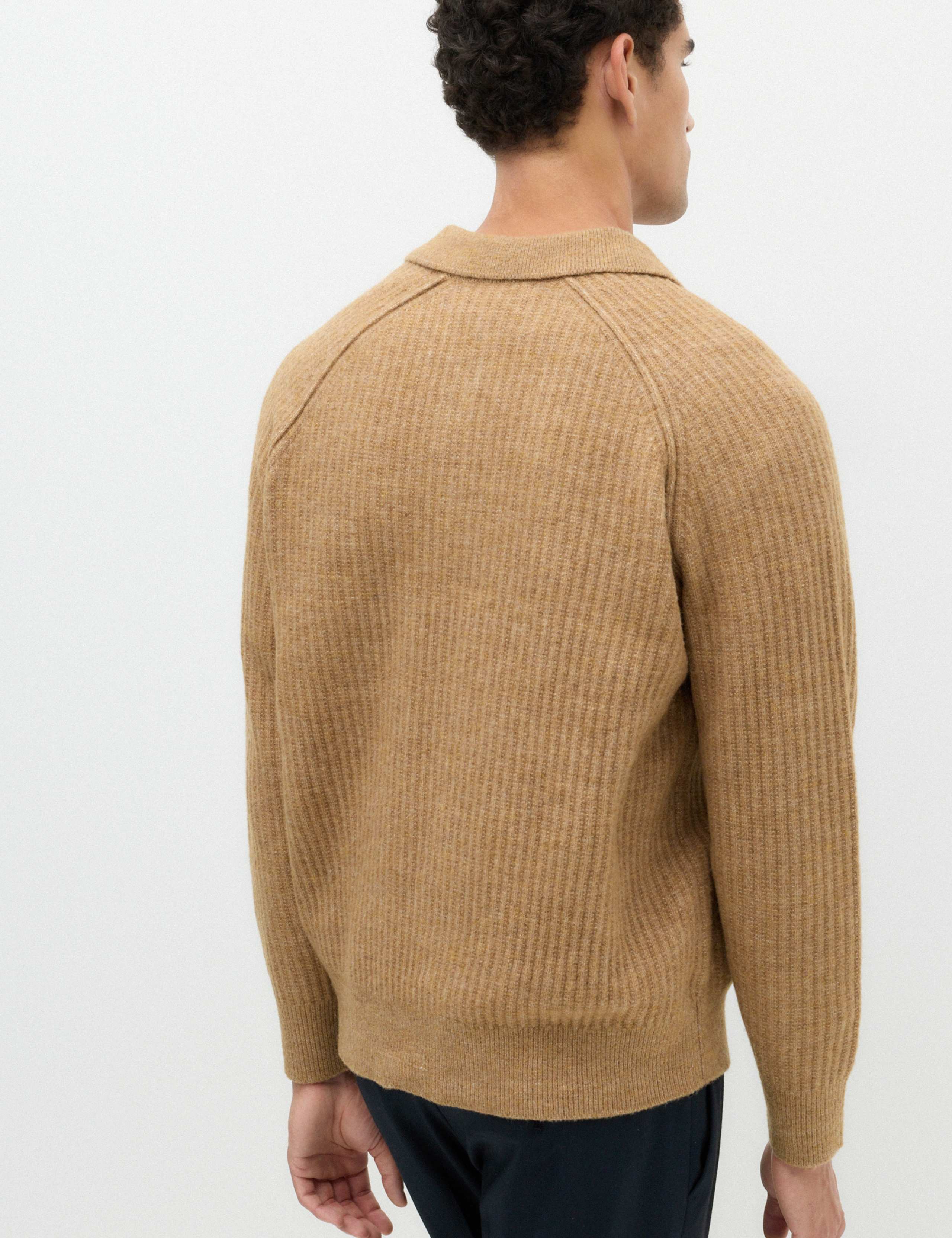Lofty Ribbed Buttoned Knitted Polo Shirt 4 of 6