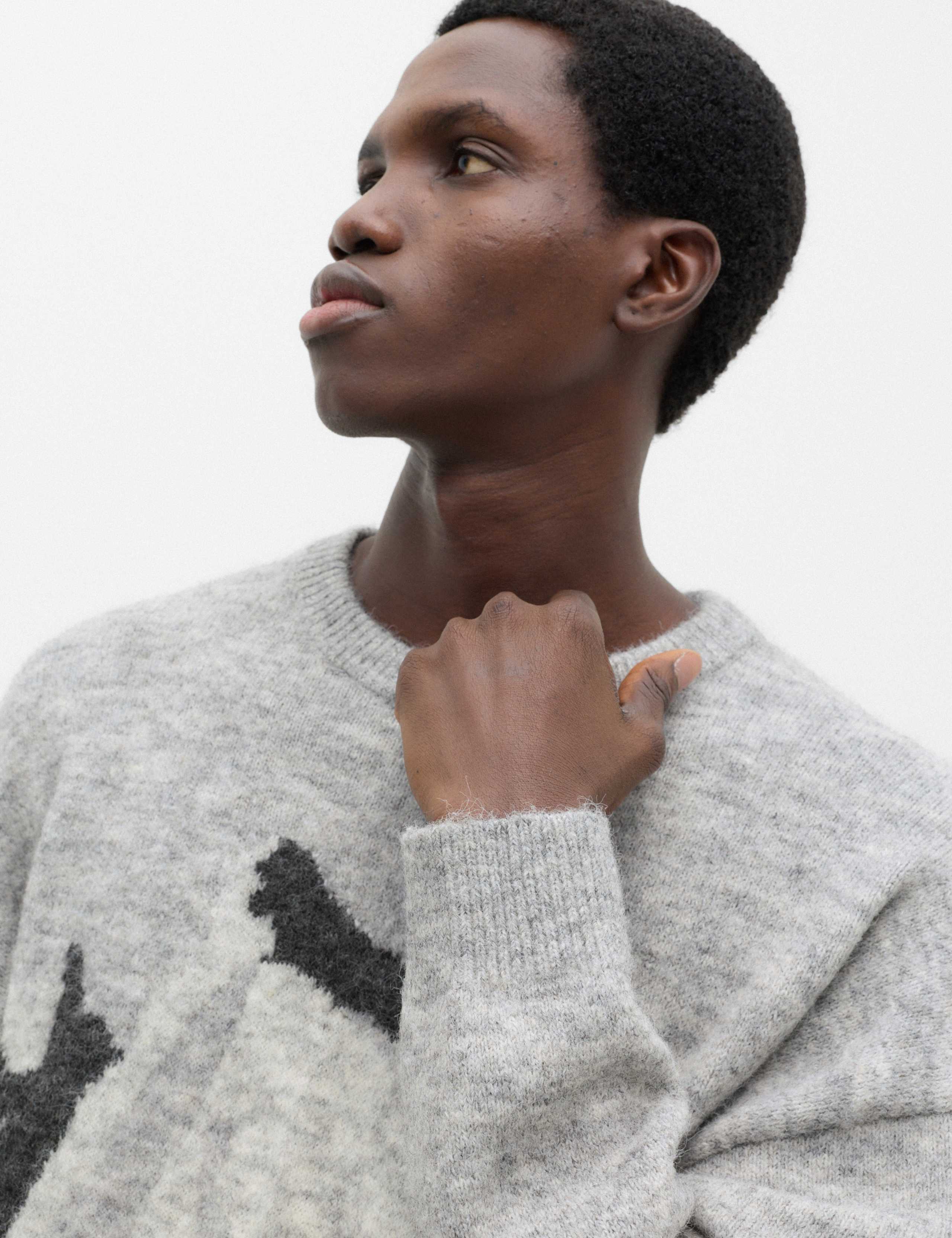 Mountain Scene Crew Neck Jumper with Wool 3 of 7