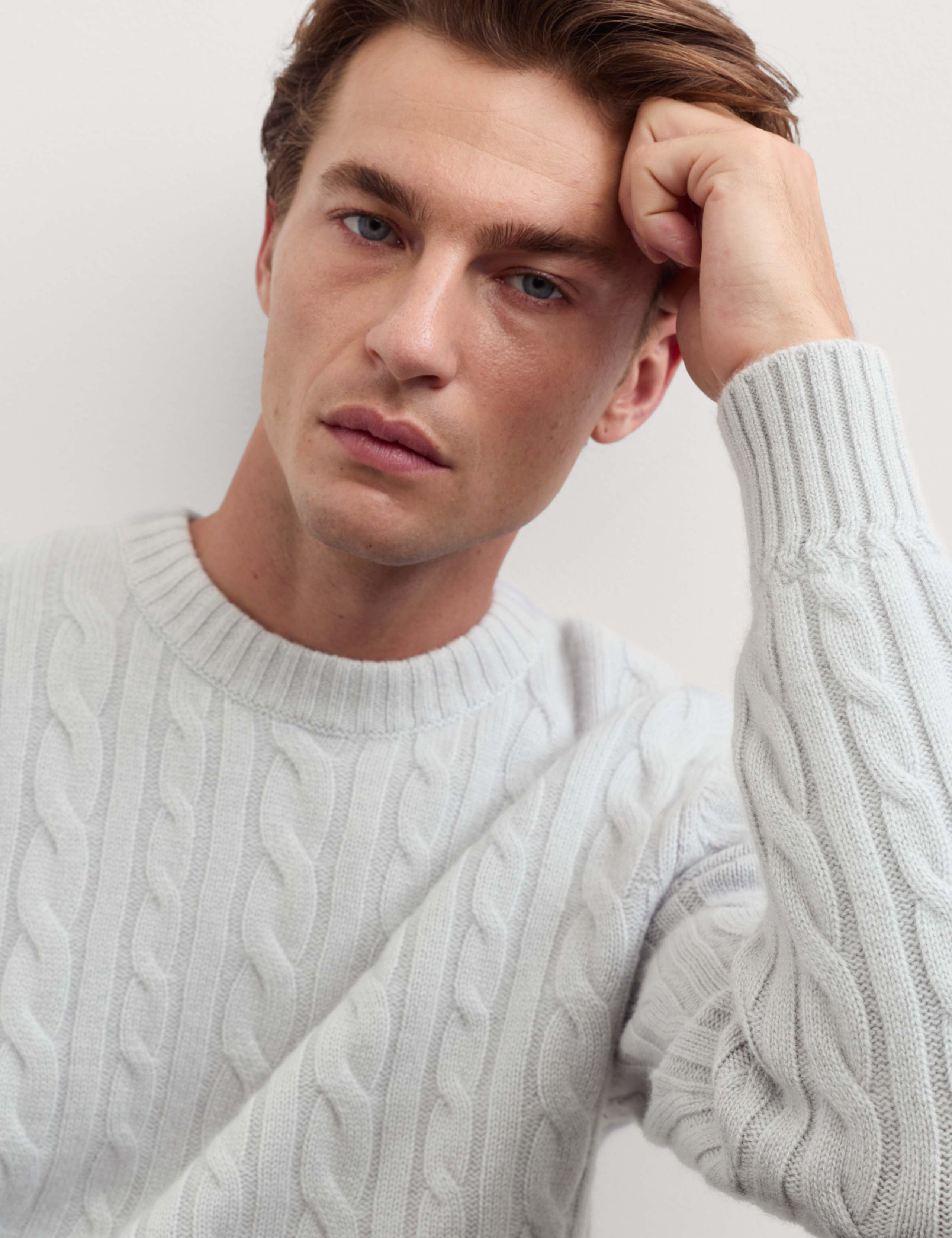 Cashmere Rich Cable Knit Crew Neck Jumper 3 of 7