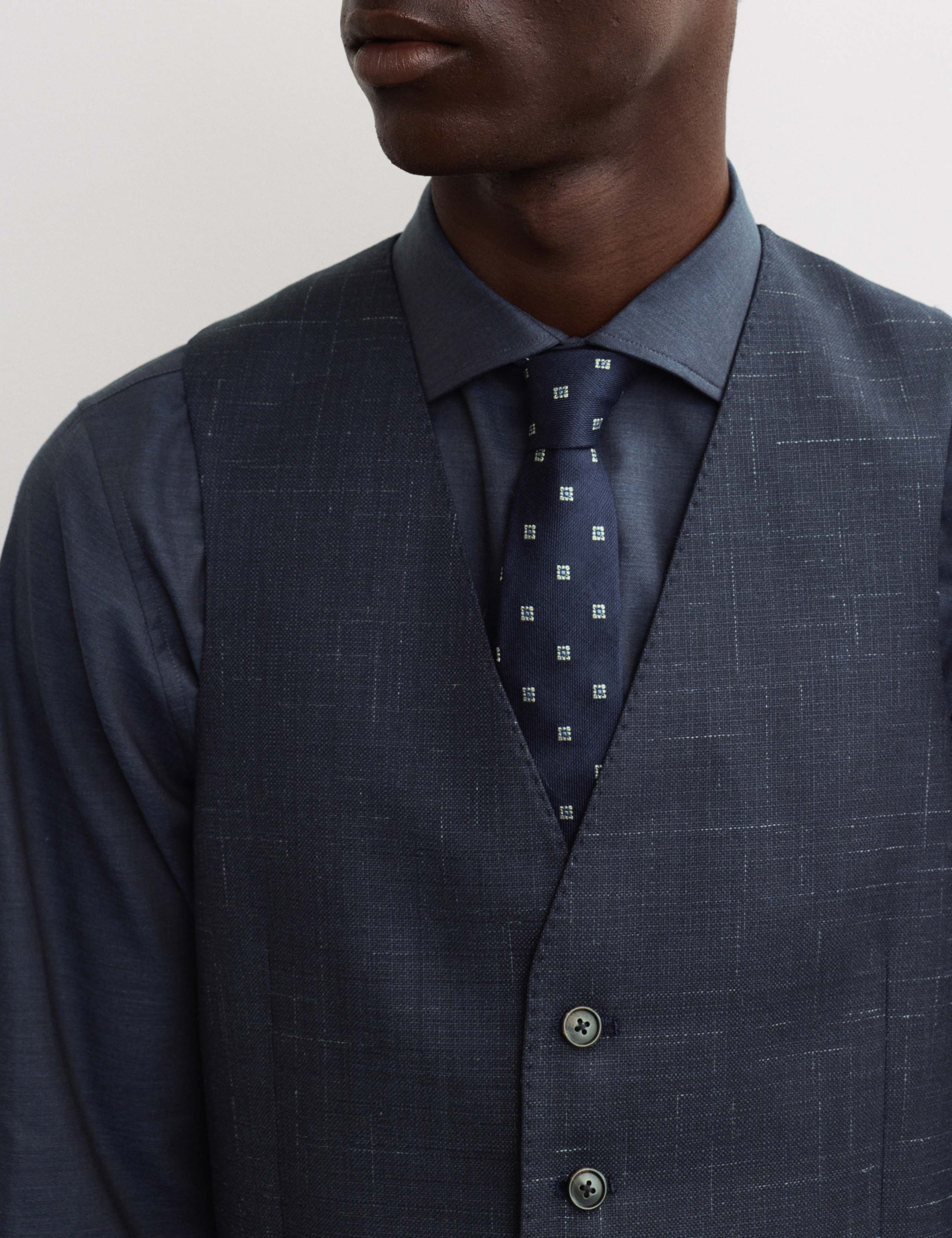 Tailored Fit Wool Rich Textured Waistcoat 3 of 6