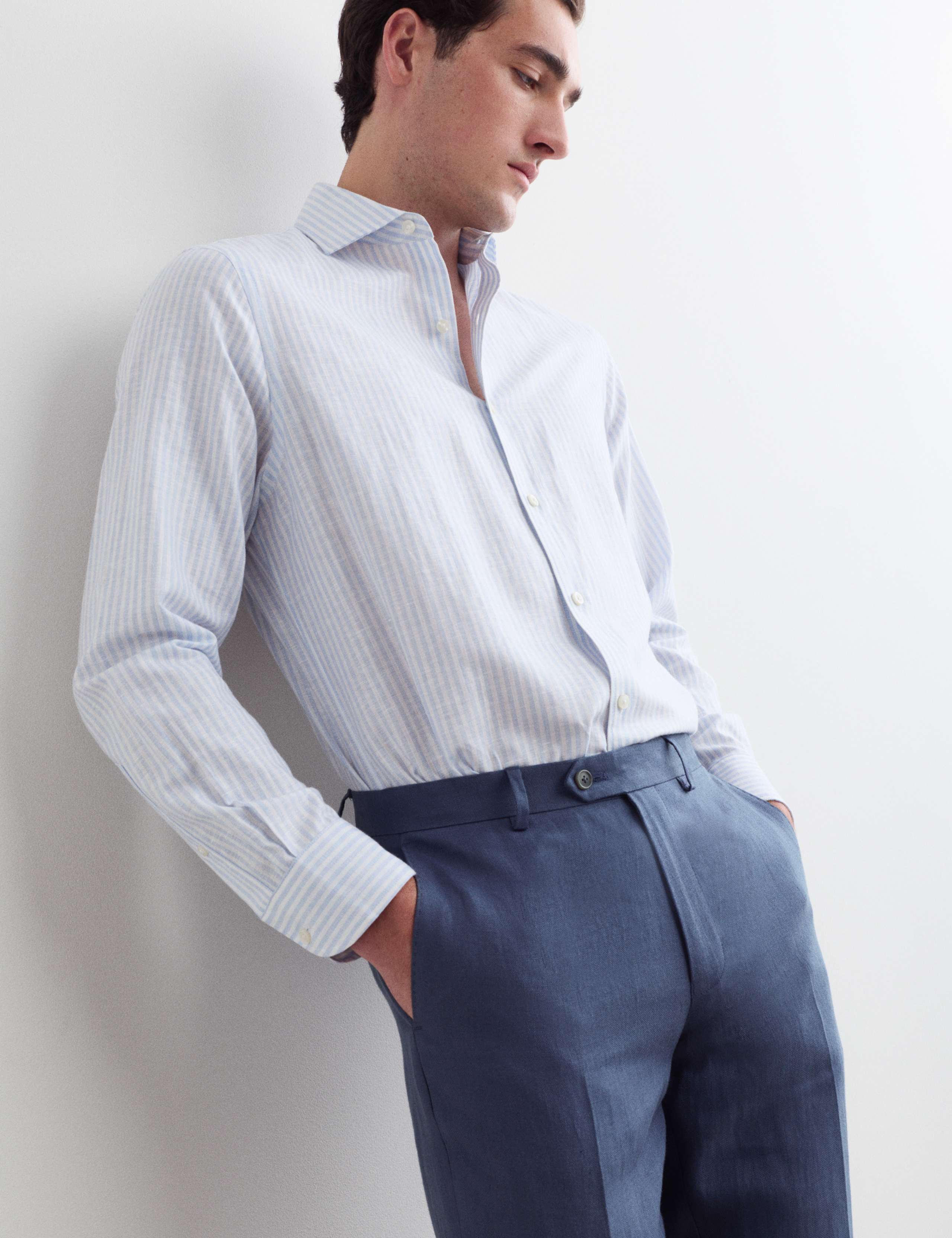 Tailored Fit Pure Linen Trousers 3 of 5