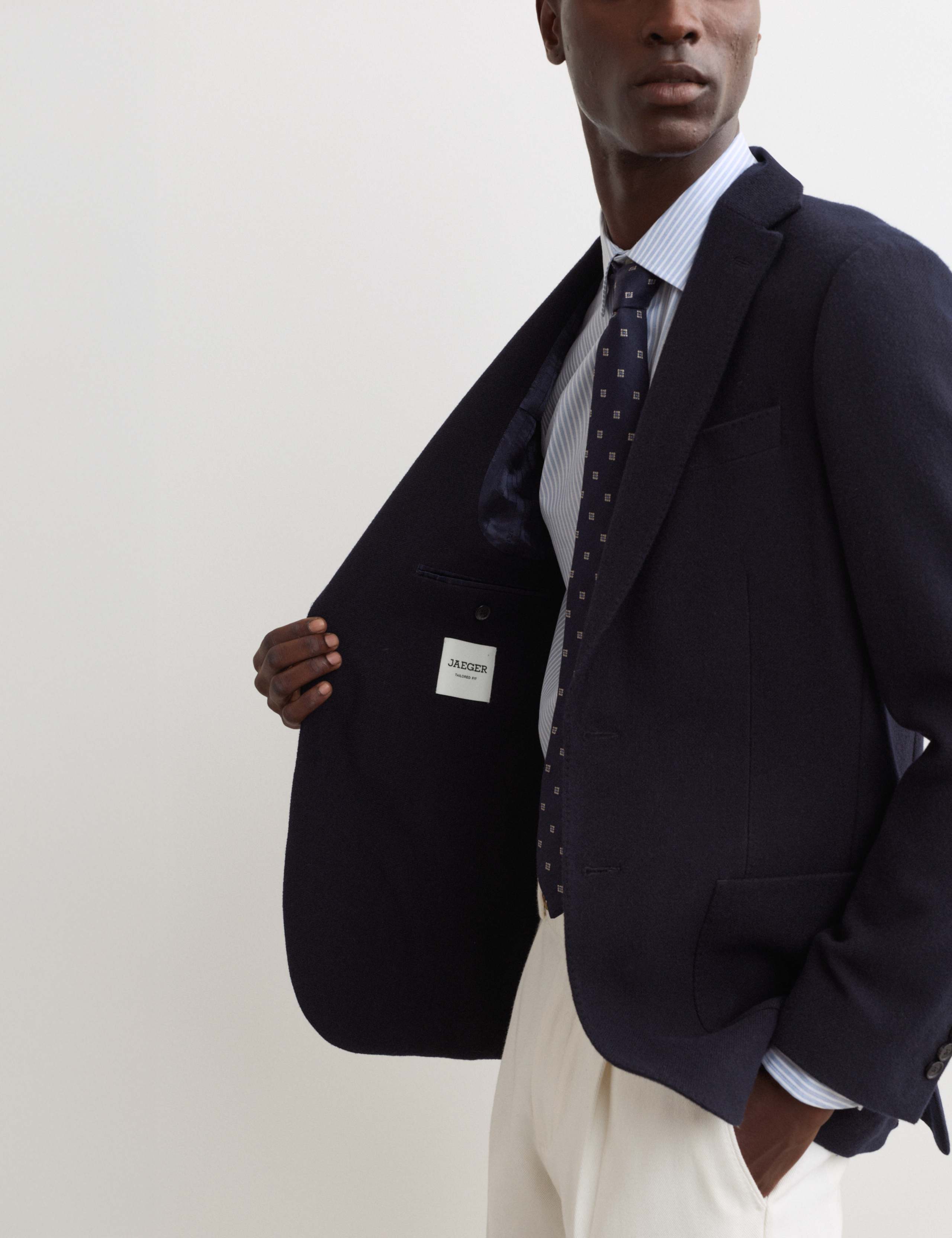 Tailored Fit Italian Wool Twill Blazer with Cashmere 4 of 8