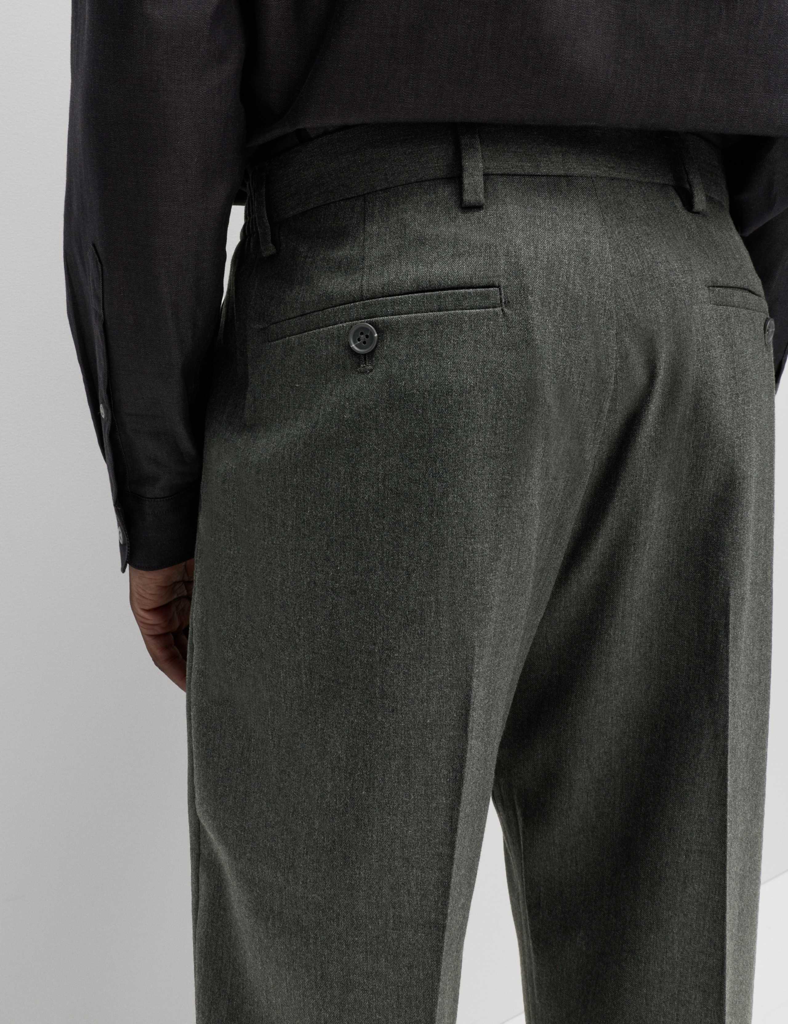 Relaxed Fit Single Pleat Trousers 3 of 5