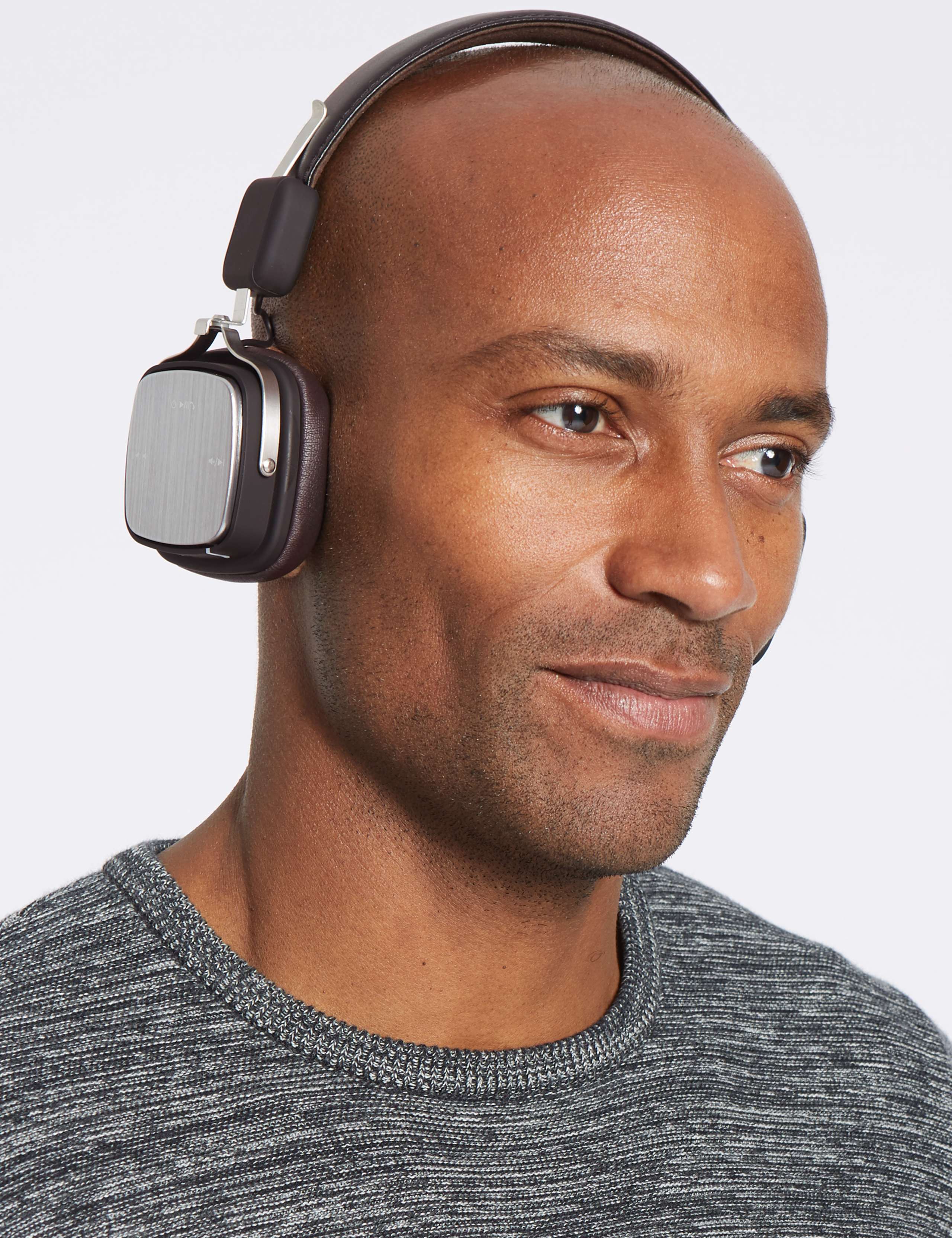 Bluetooth Headphones 4 of 4