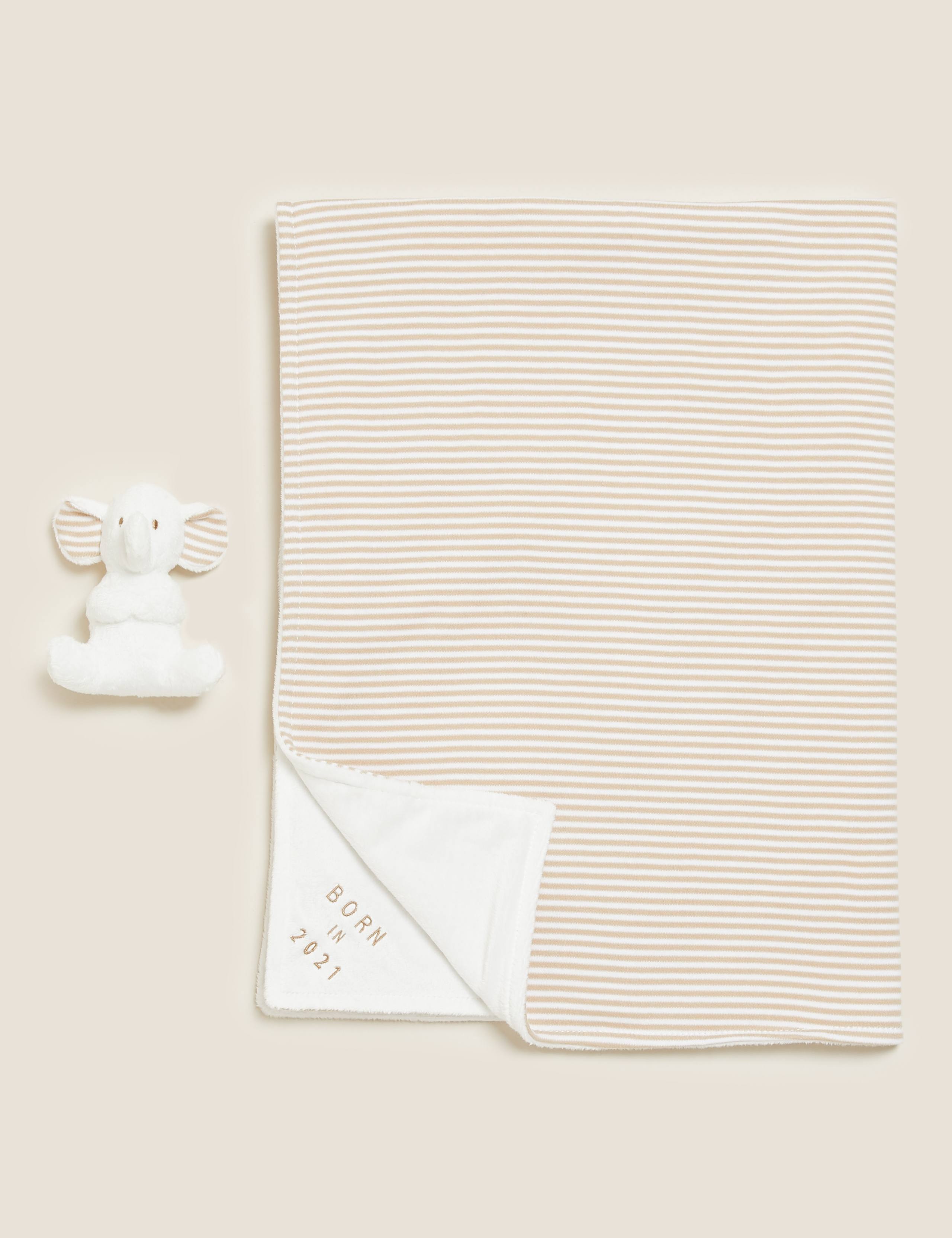 Born in 2021 Elephant Gift Set 2 of 3