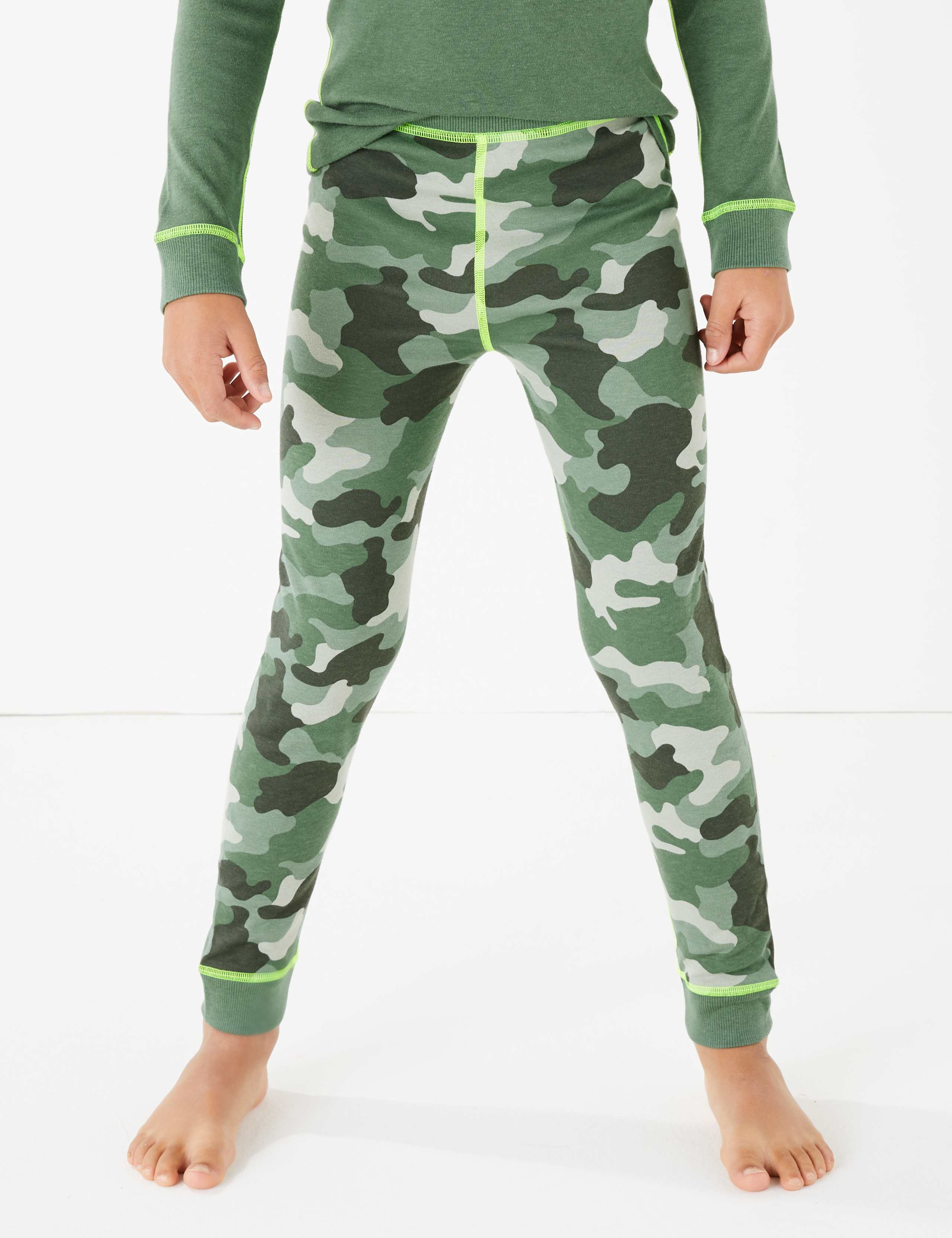 Camouflage Print Thermal Set (18 Mths - 16 Yrs) 4 of 4