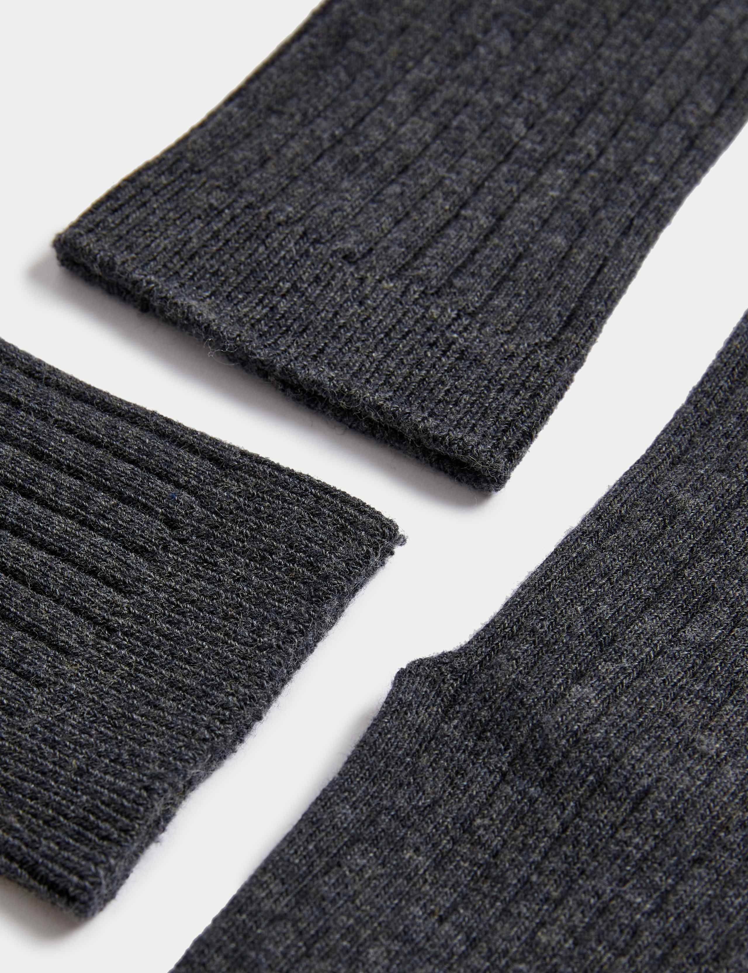 5pk of Ribbed School Socks 2 of 2