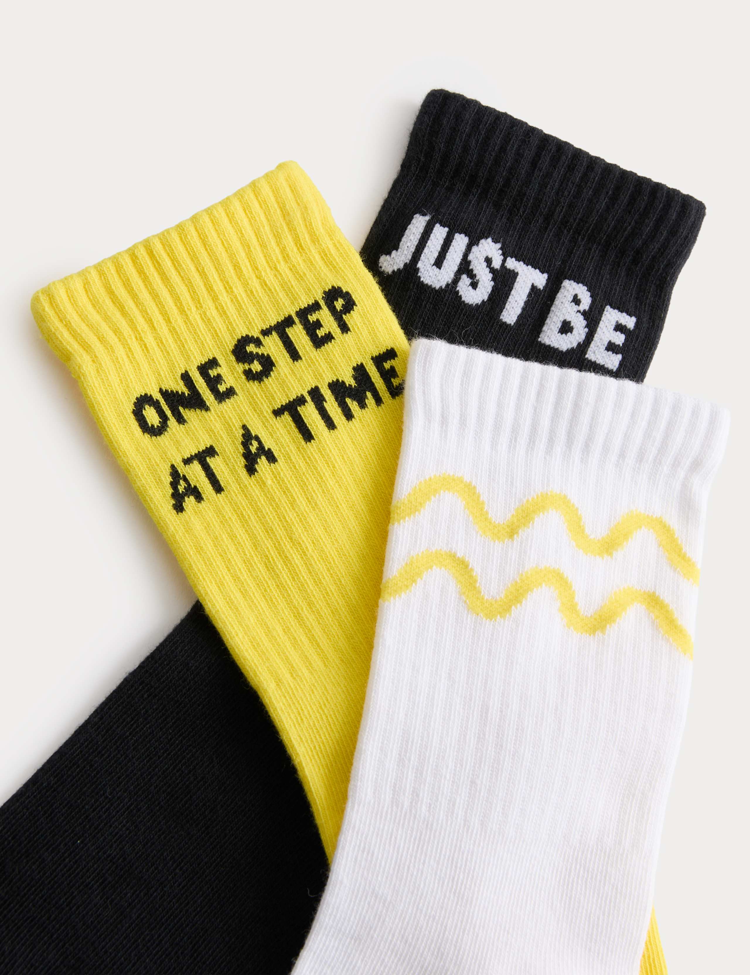 3pk Cotton Rich YoungMinds Ribbed Socks 2 of 2