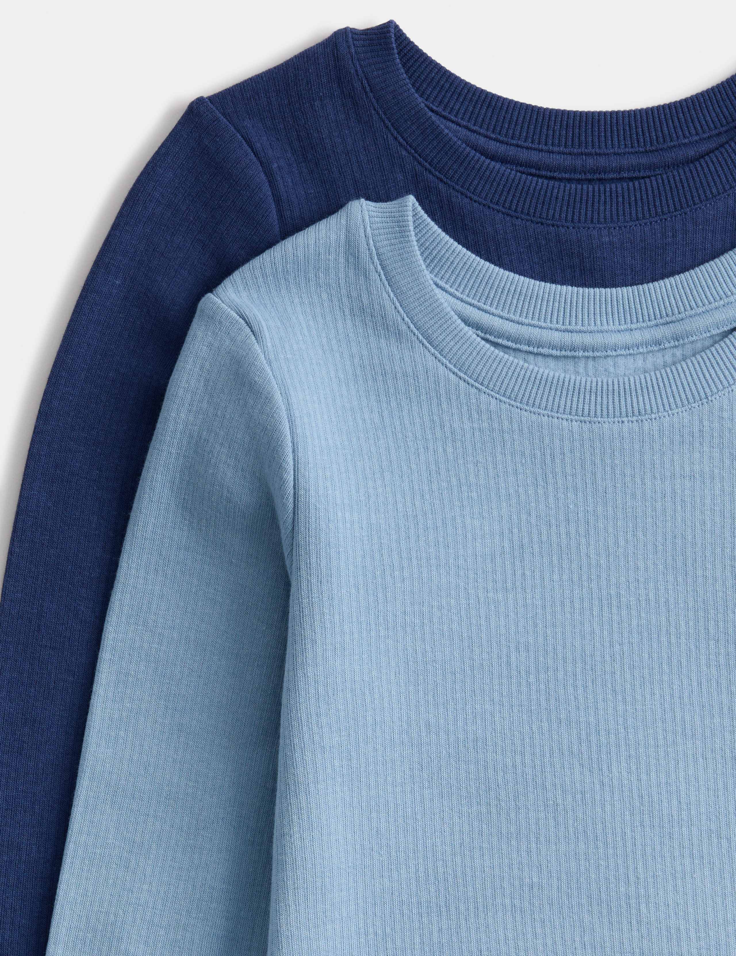 2pk Heatgen™ Thermal Tops (2-14 Yrs) 2 of 2