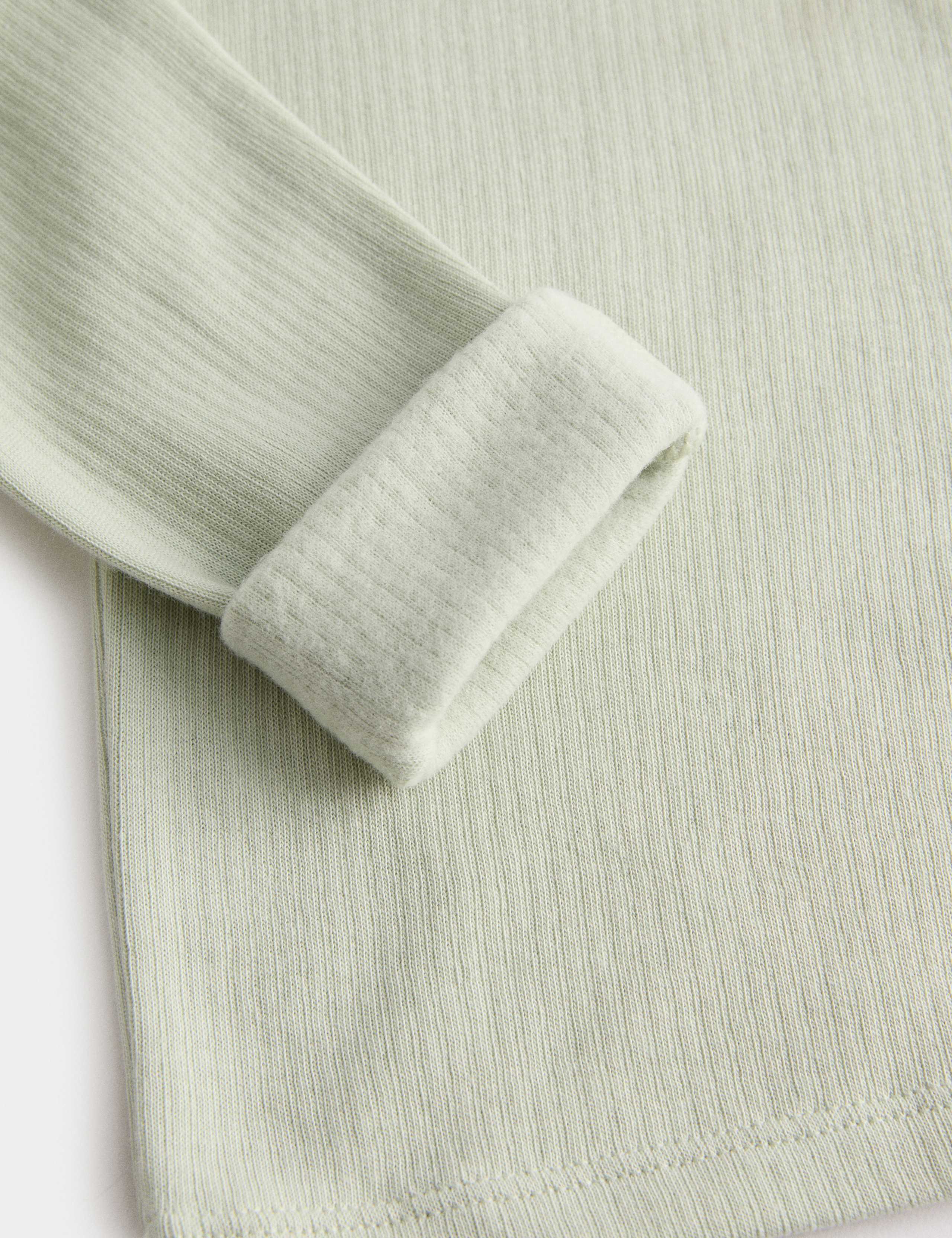 2pk Heatgen™ Thermal Tops (2-14 Yrs) 2 of 2