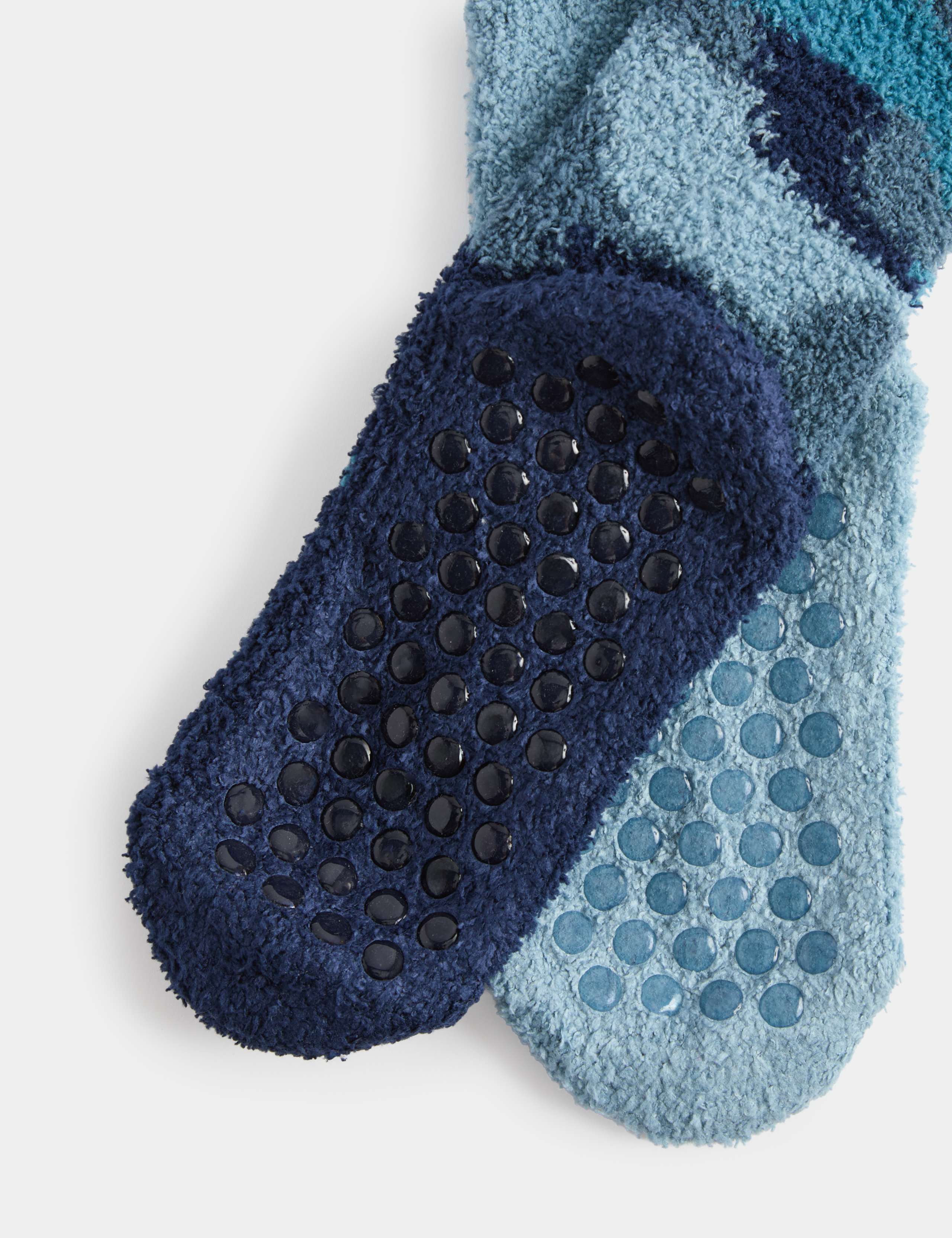 2 Pack Camouflage Slipper Socks 2 of 2